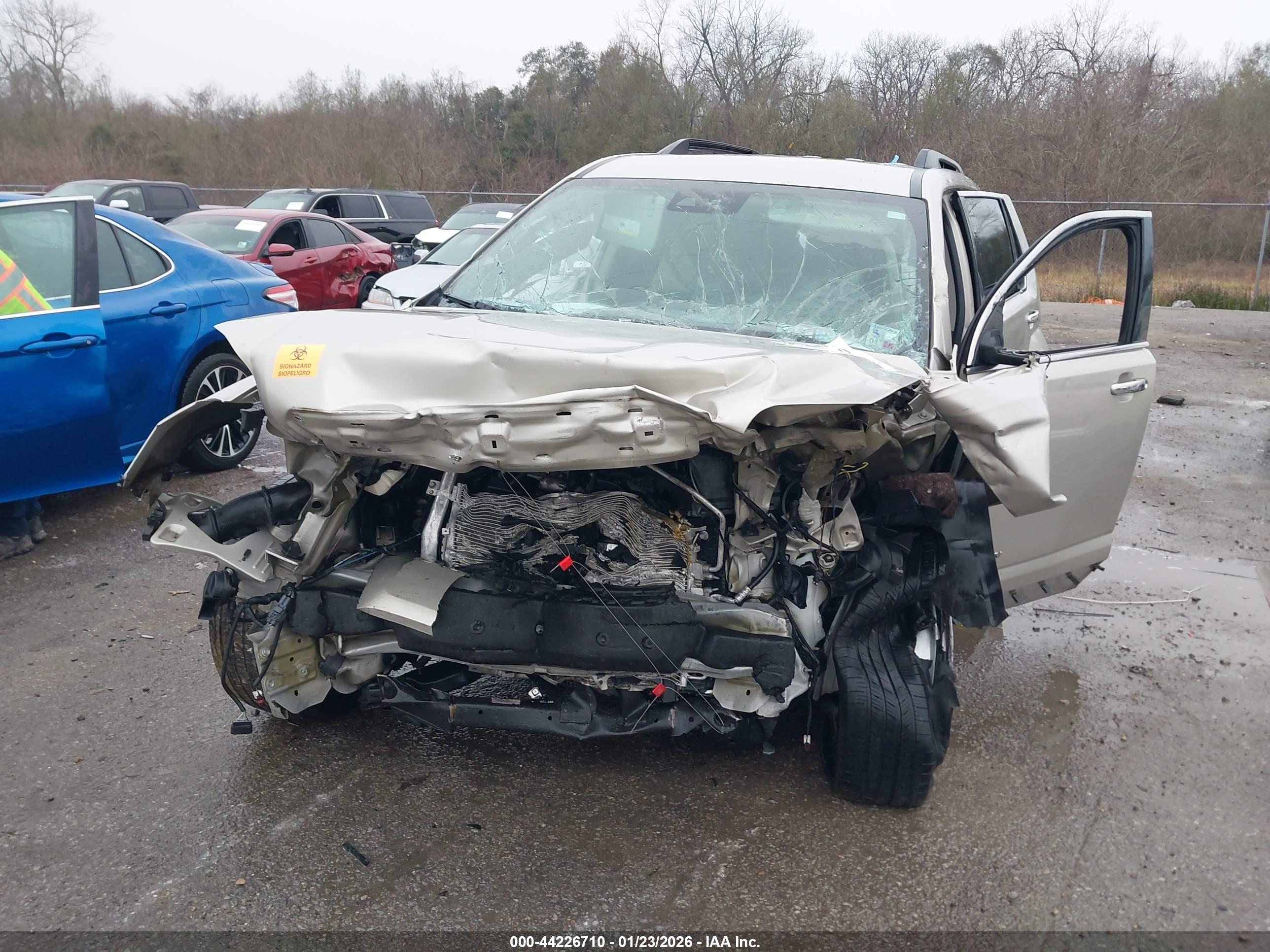 GMC TERRAIN image 6