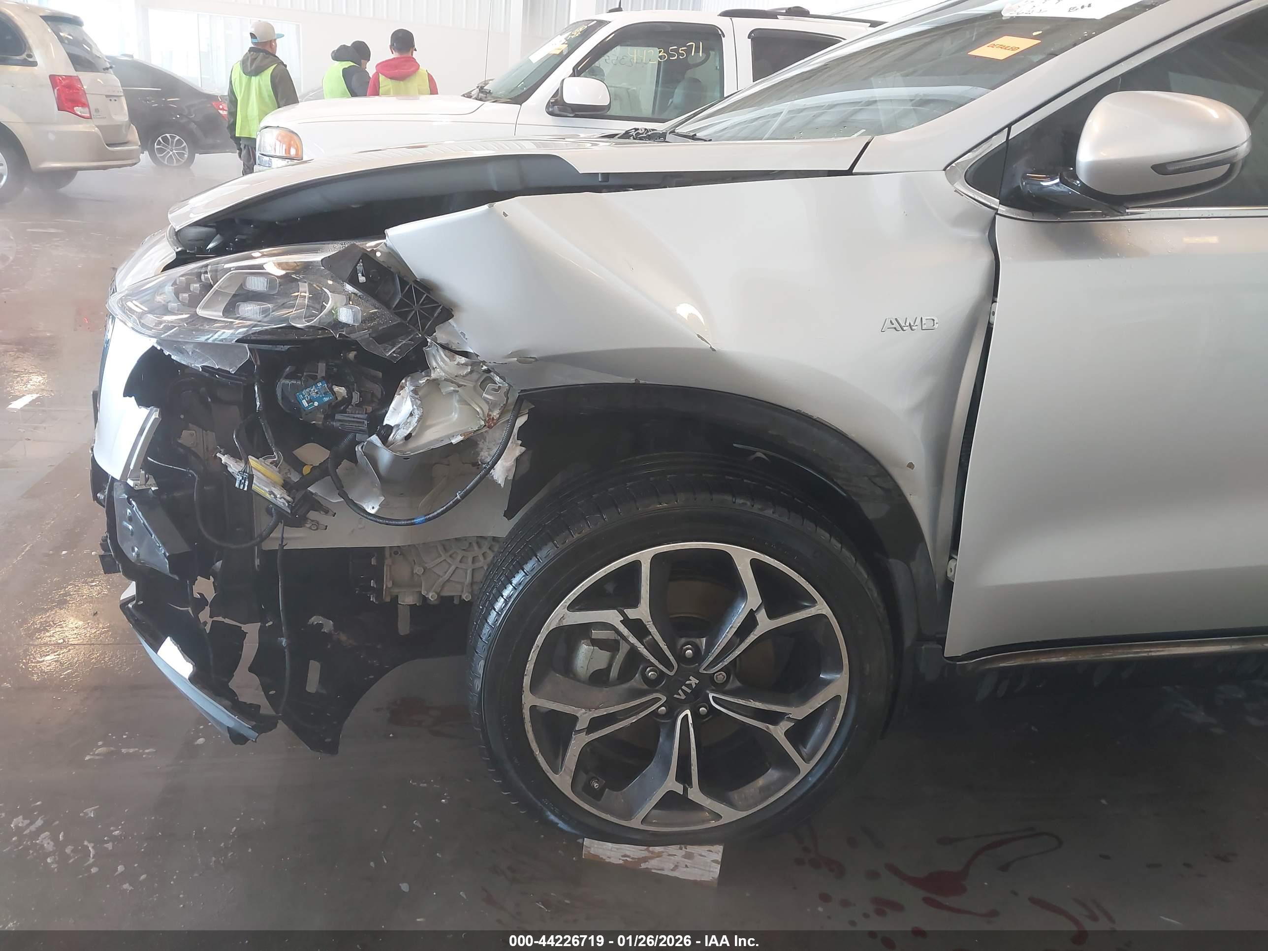 KIA SPORTAGE image 6