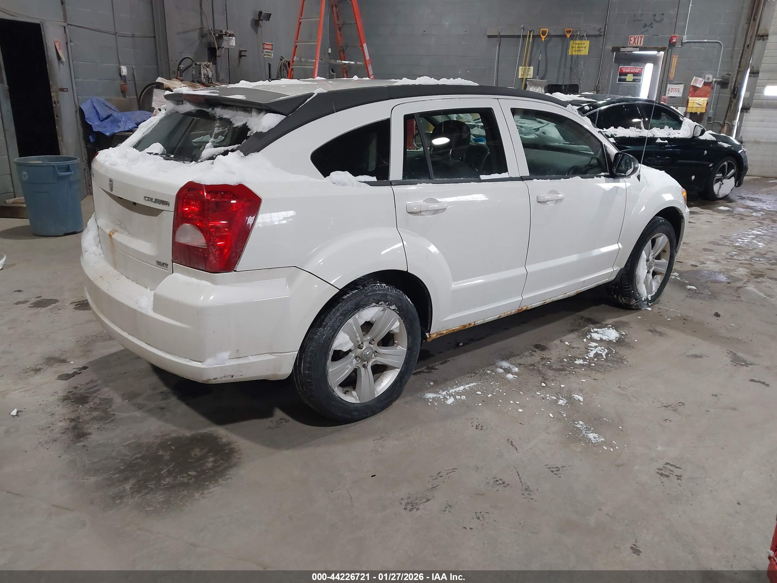 DODGE CALIBER image 4