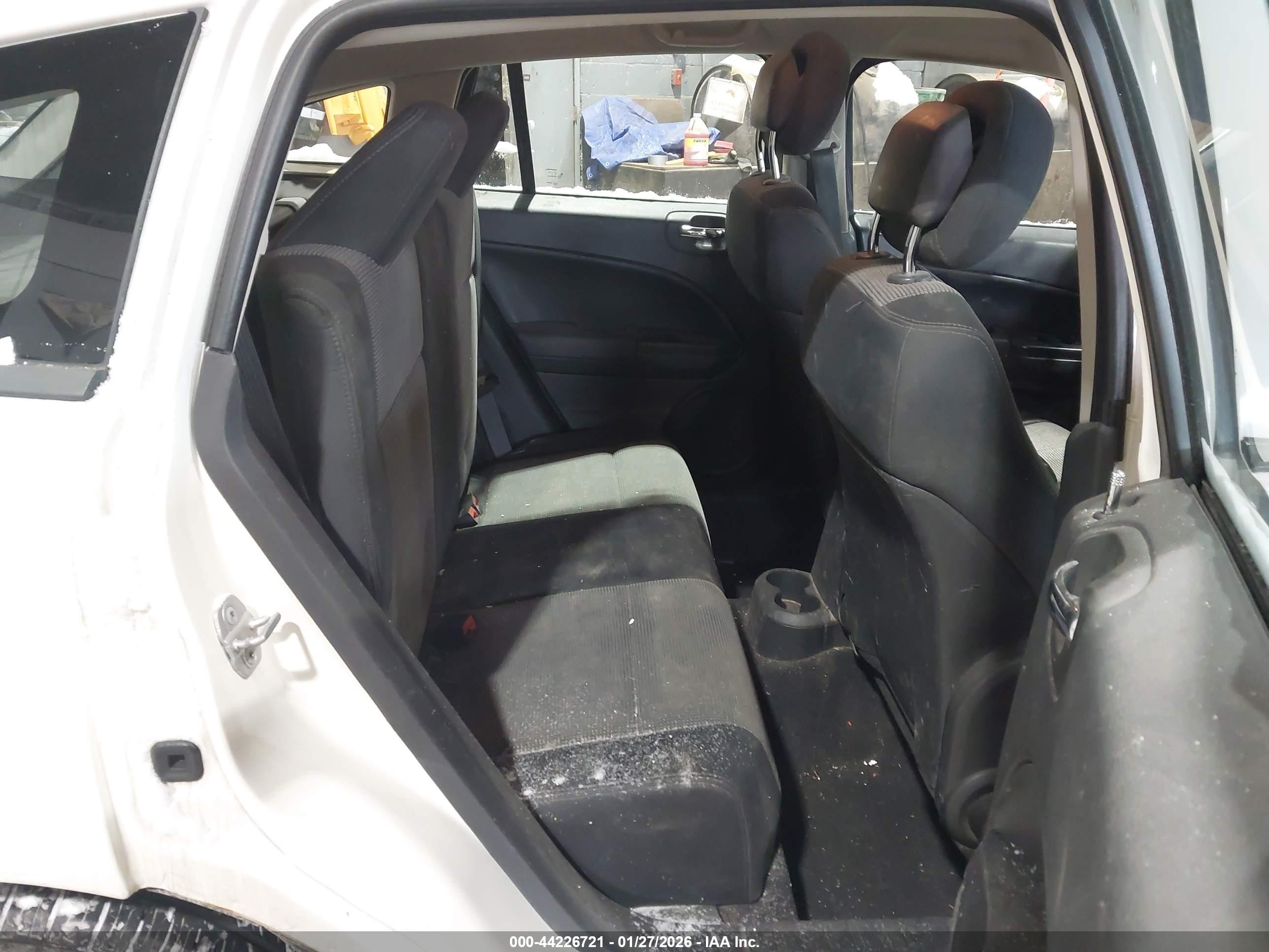 DODGE CALIBER image 8