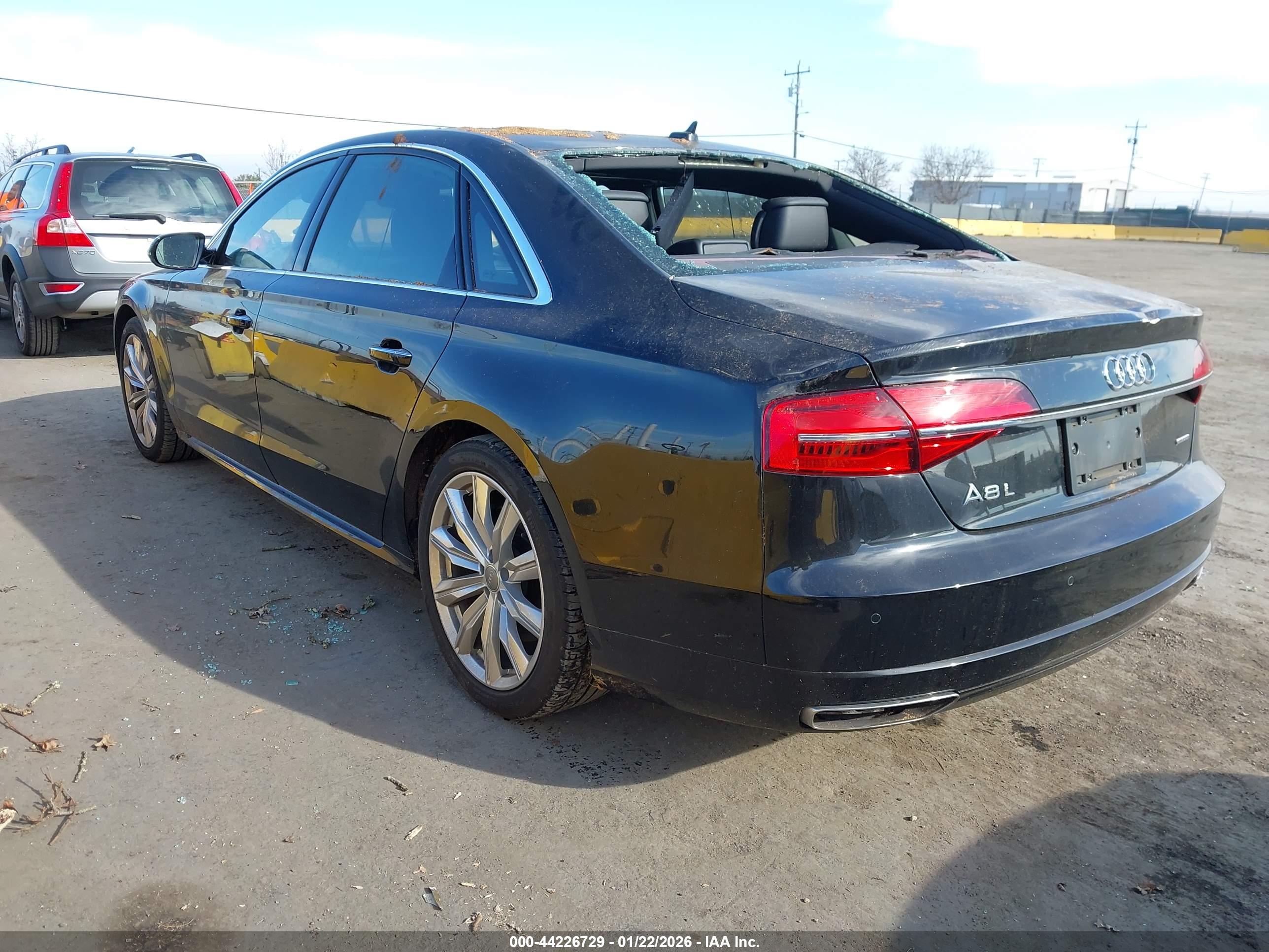 AUDI A8 image 3