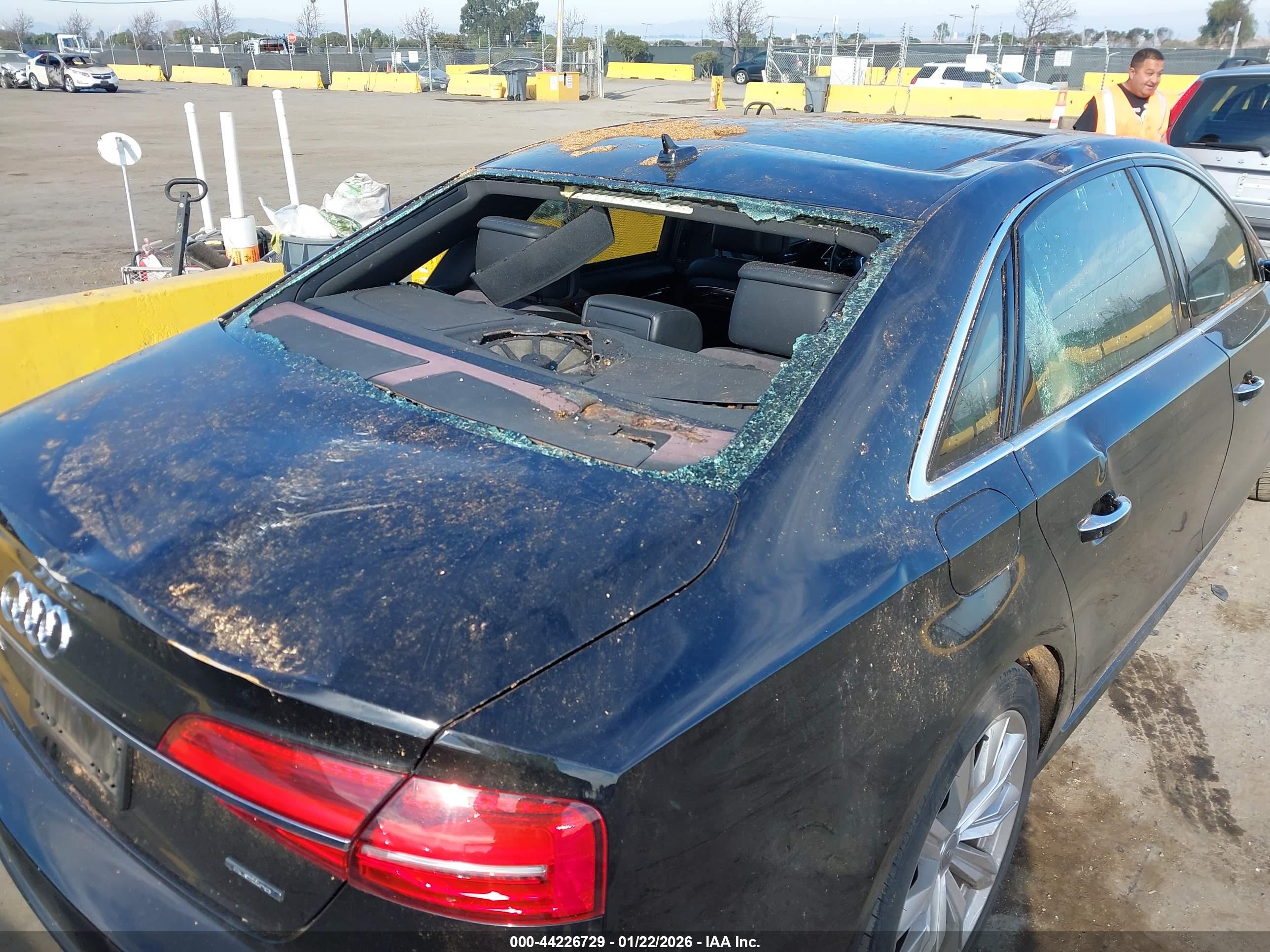 AUDI A8 image 6