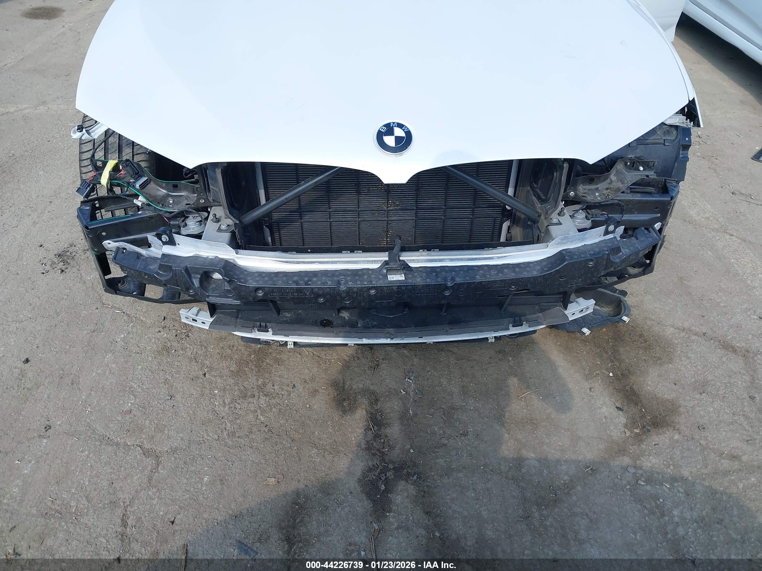BMW 530E image 6