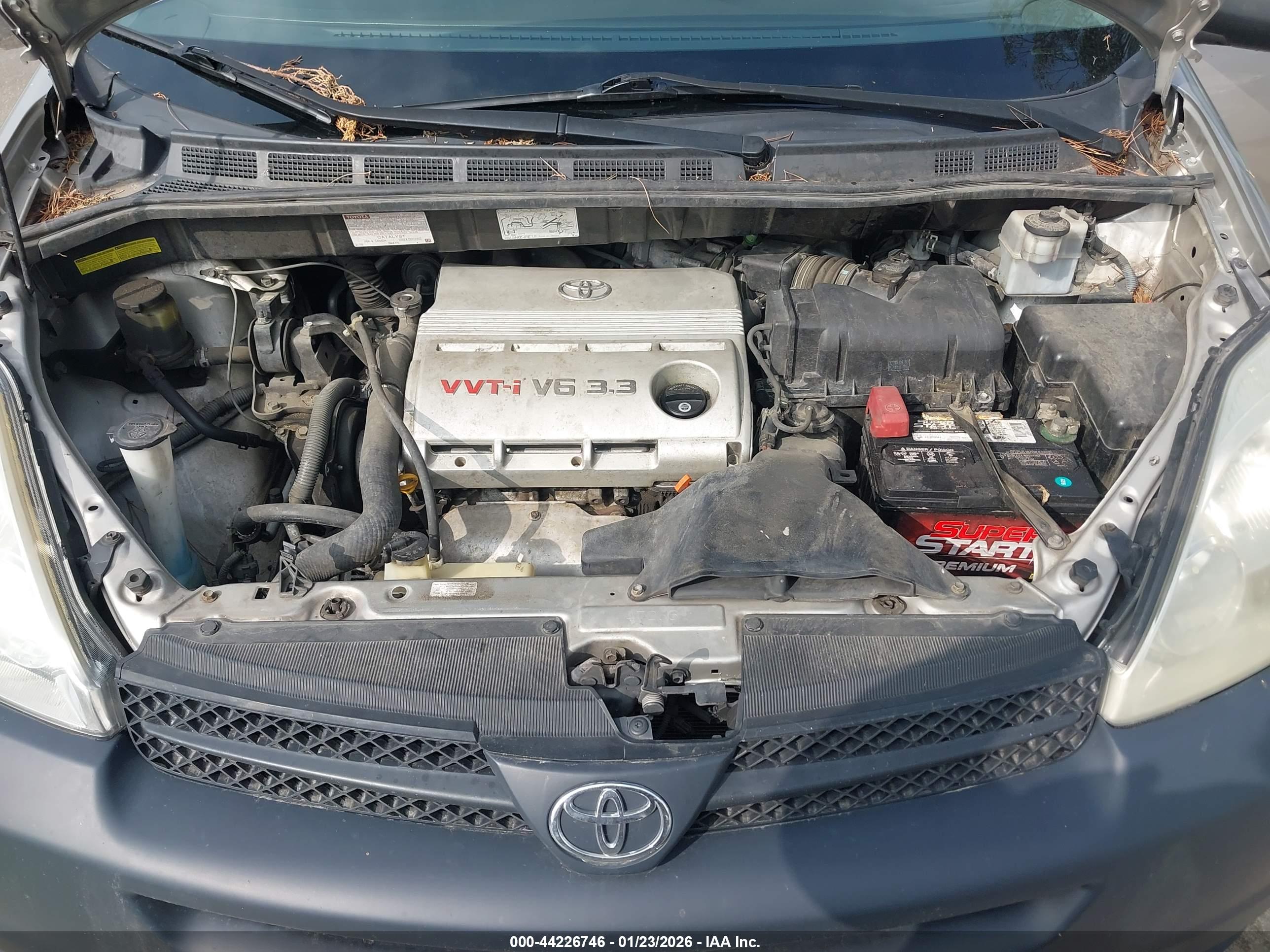 TOYOTA SIENNA image 10