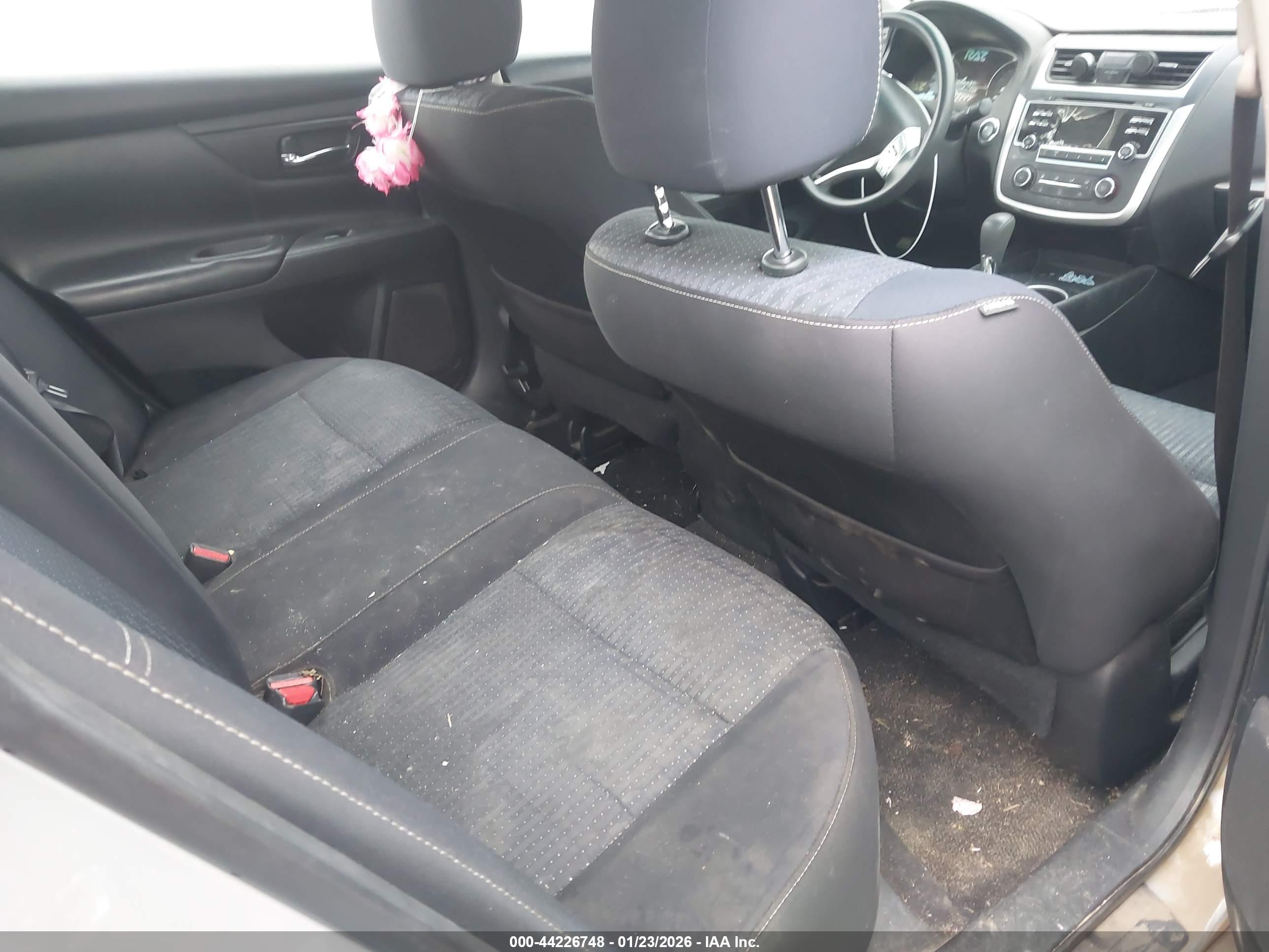 NISSAN ALTIMA image 8