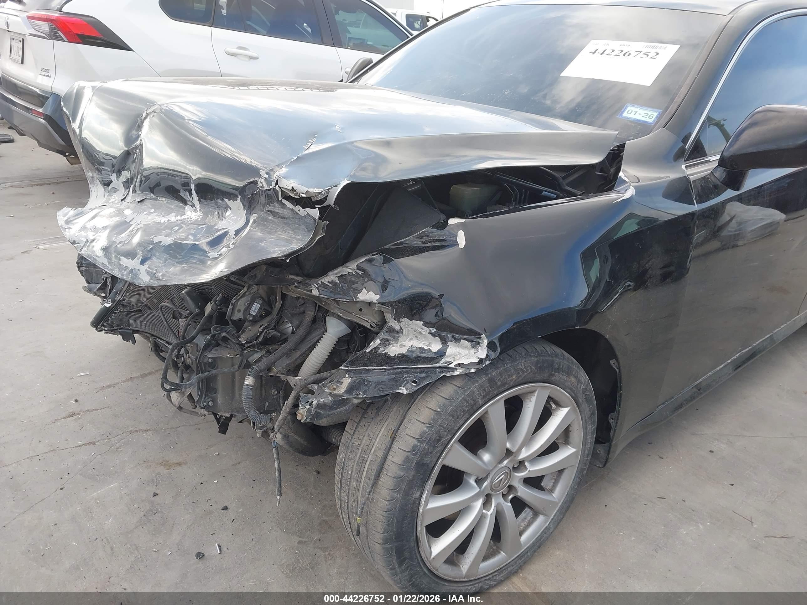 LEXUS IS image 6