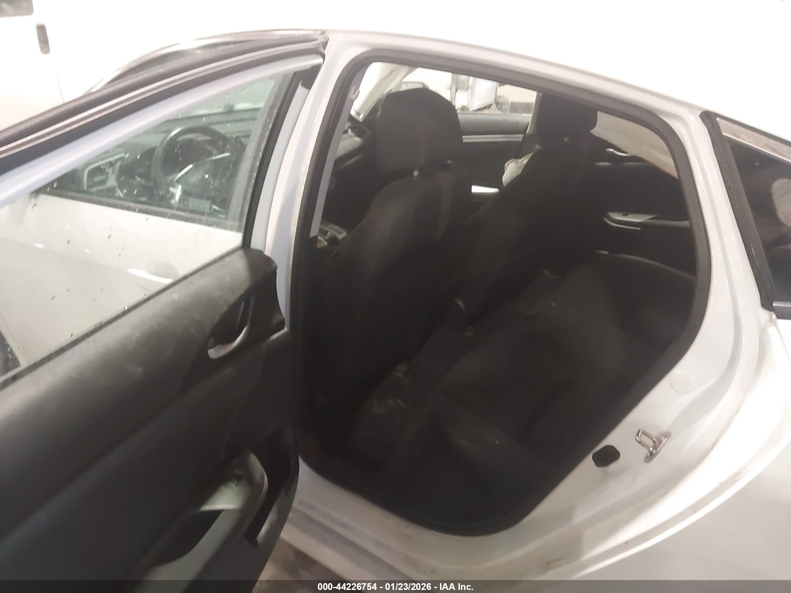 HONDA CIVIC image 8