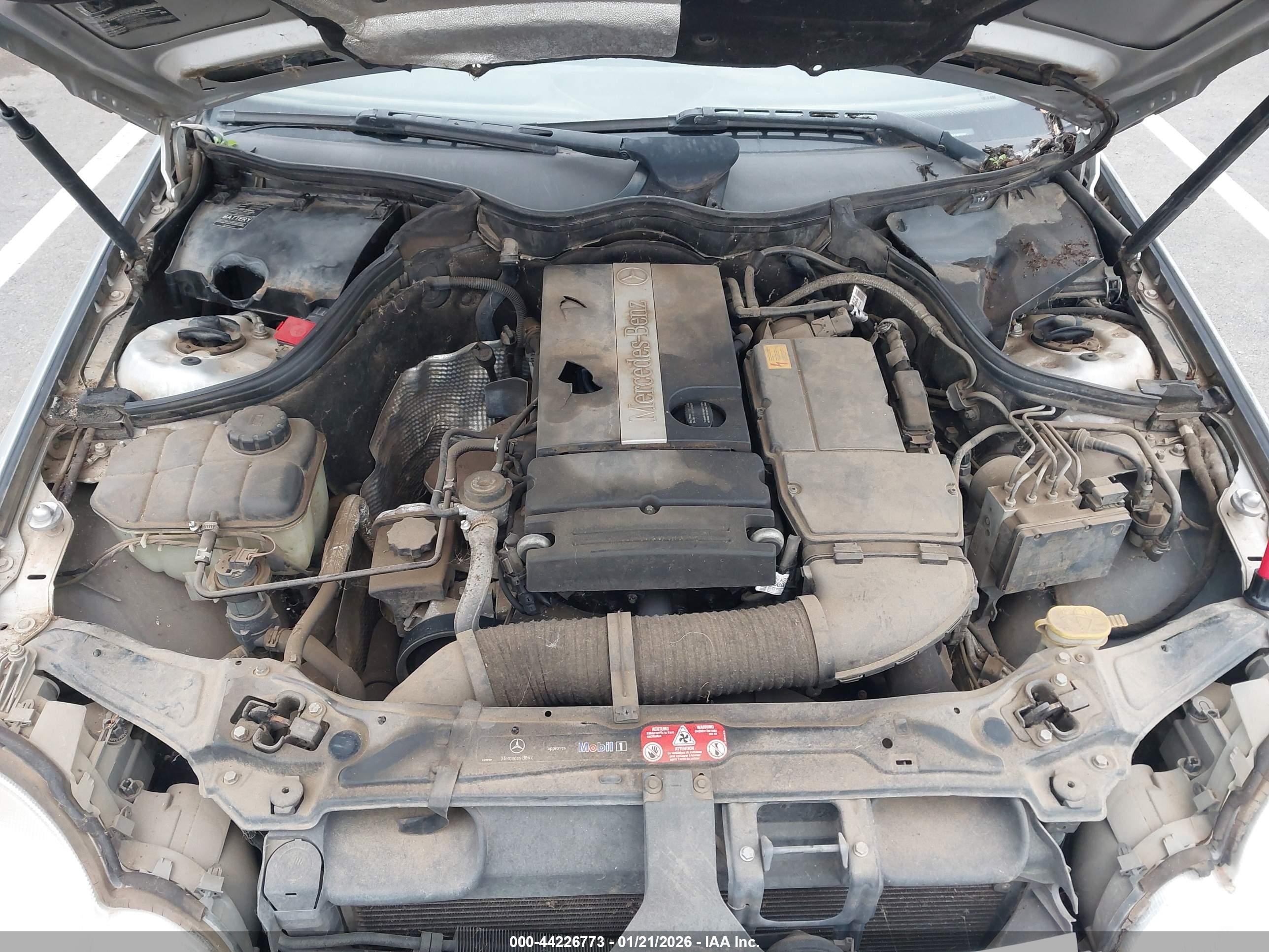 MERCEDES-BENZ C image 10
