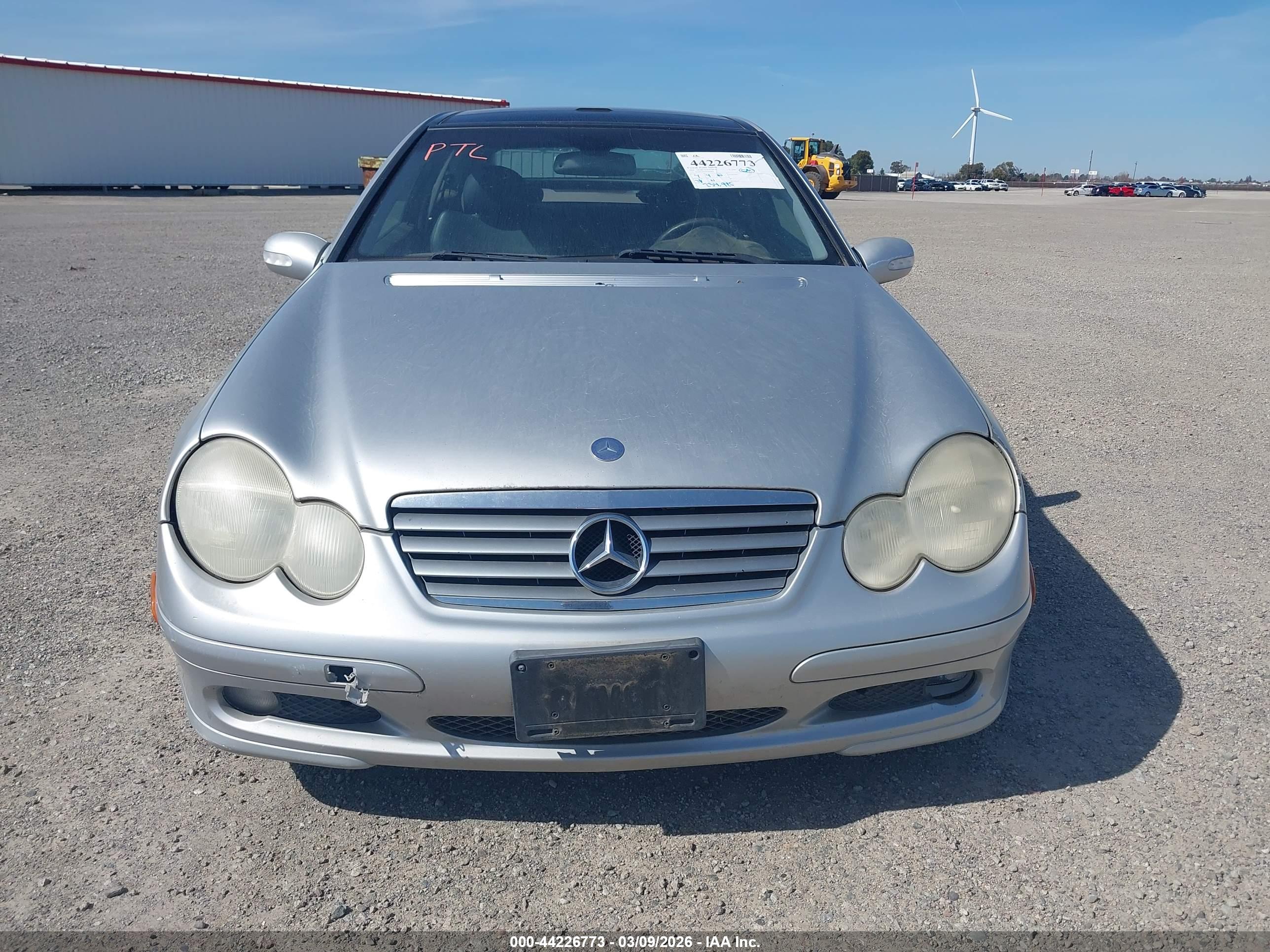 MERCEDES-BENZ C image 6