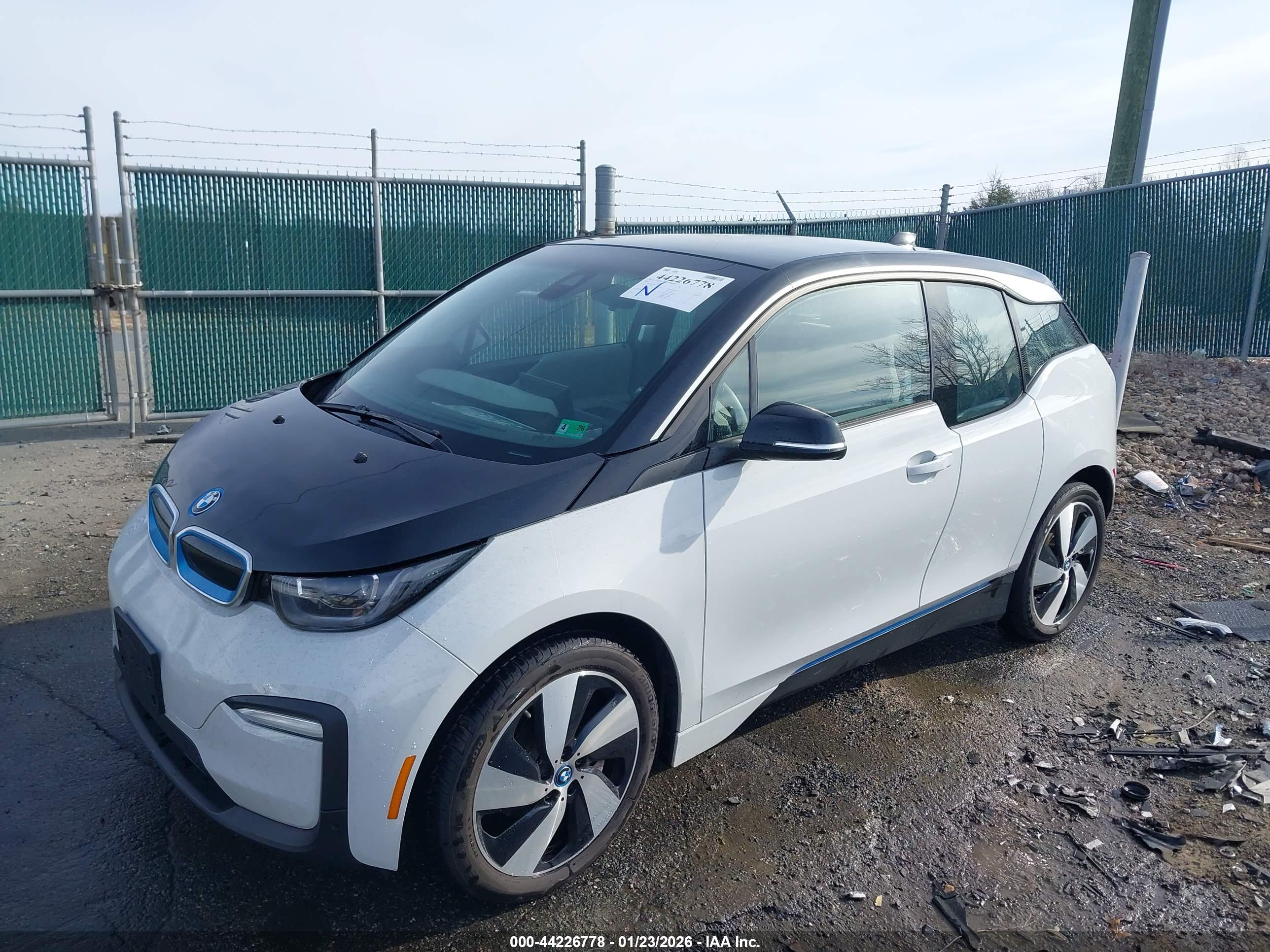 BMW I3 image 2