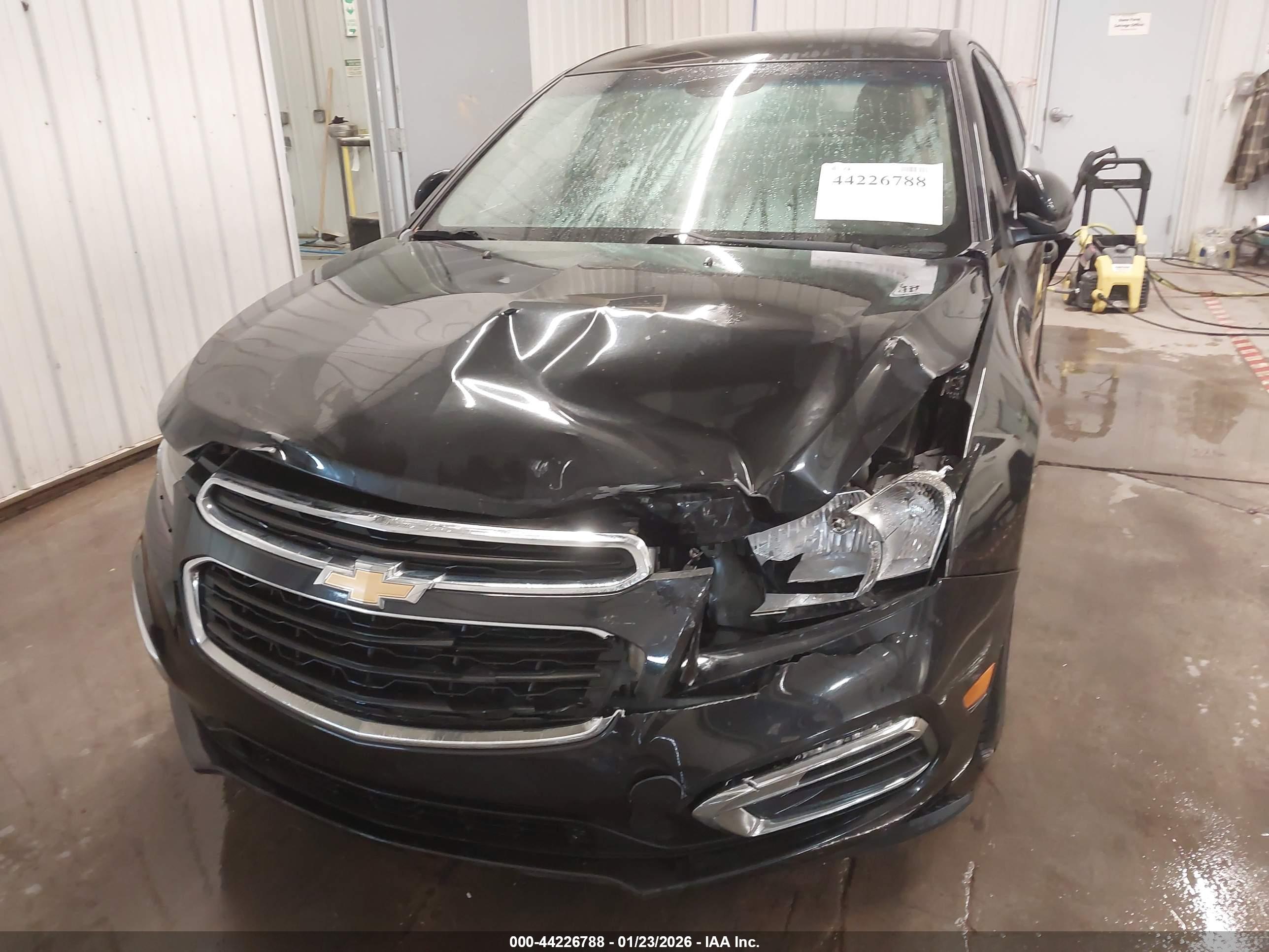 CHEVROLET CRUZE image 6