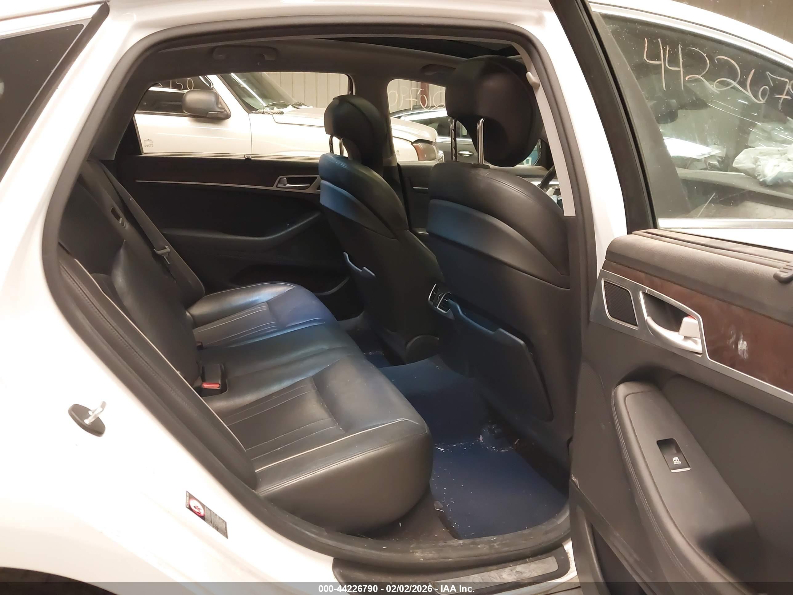 GENESIS G80 image 8