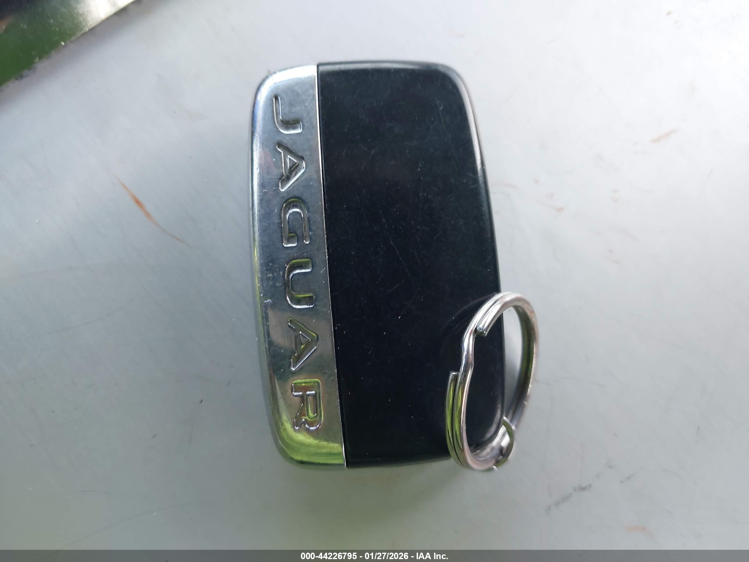 JAGUAR XE image 11