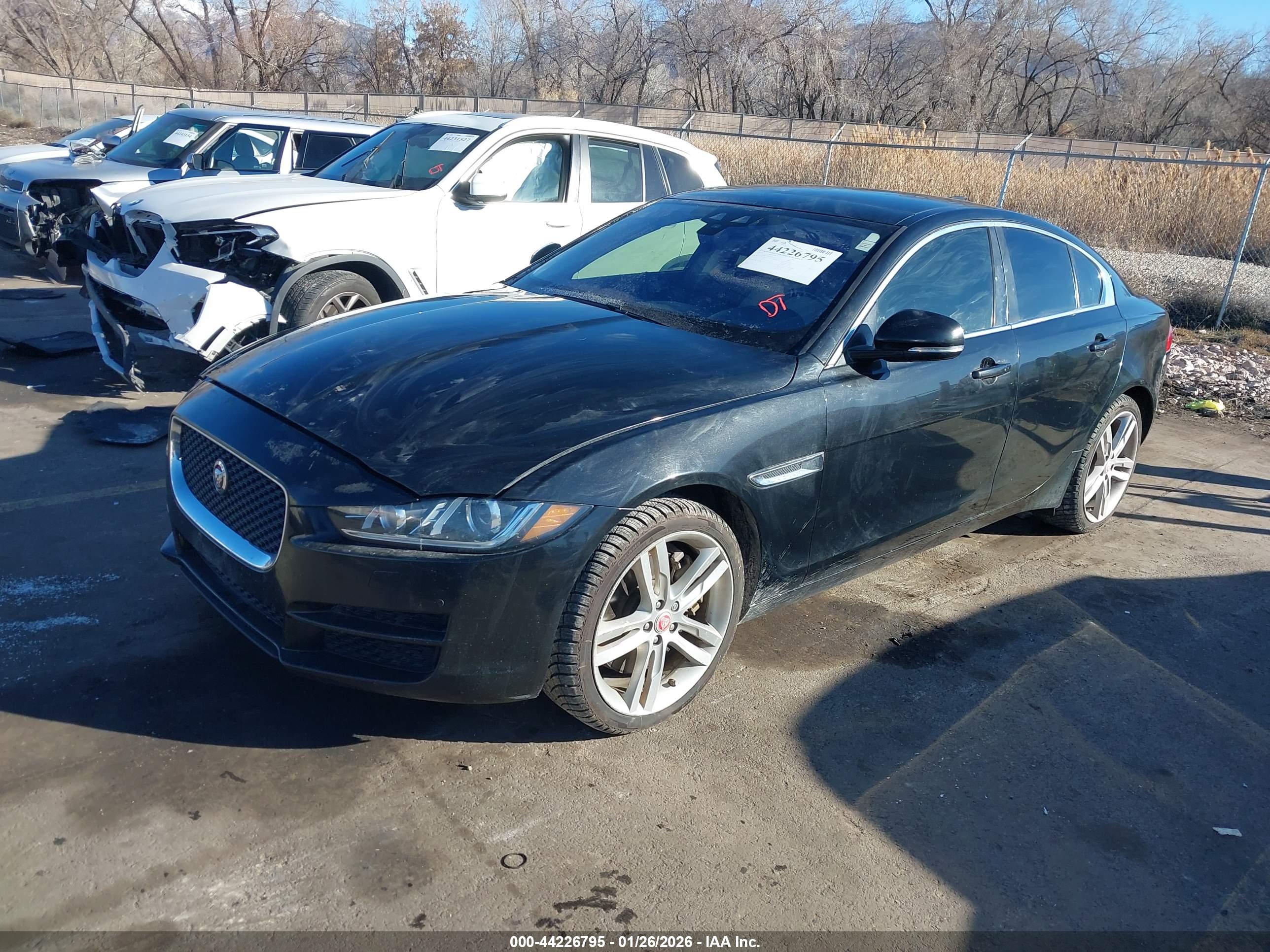 JAGUAR XE image 2