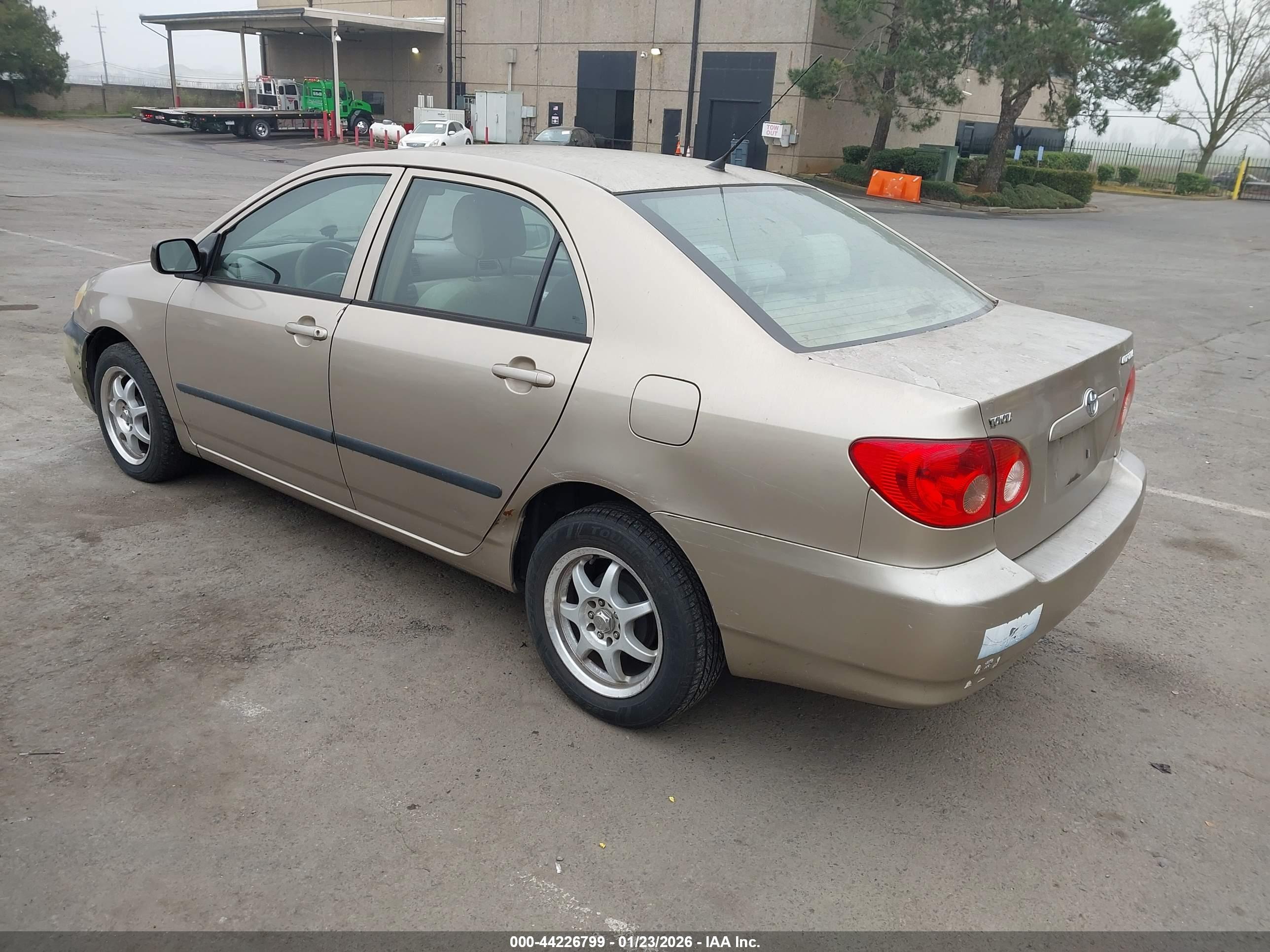 TOYOTA COROLLA image 3