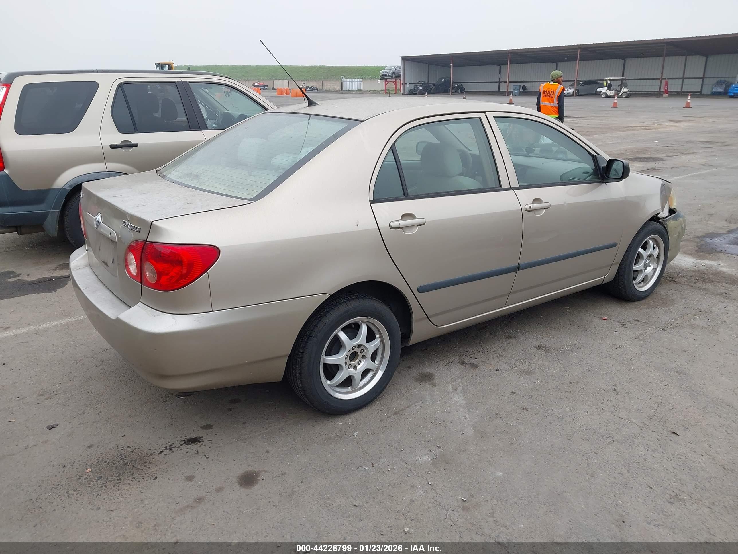 TOYOTA COROLLA image 4