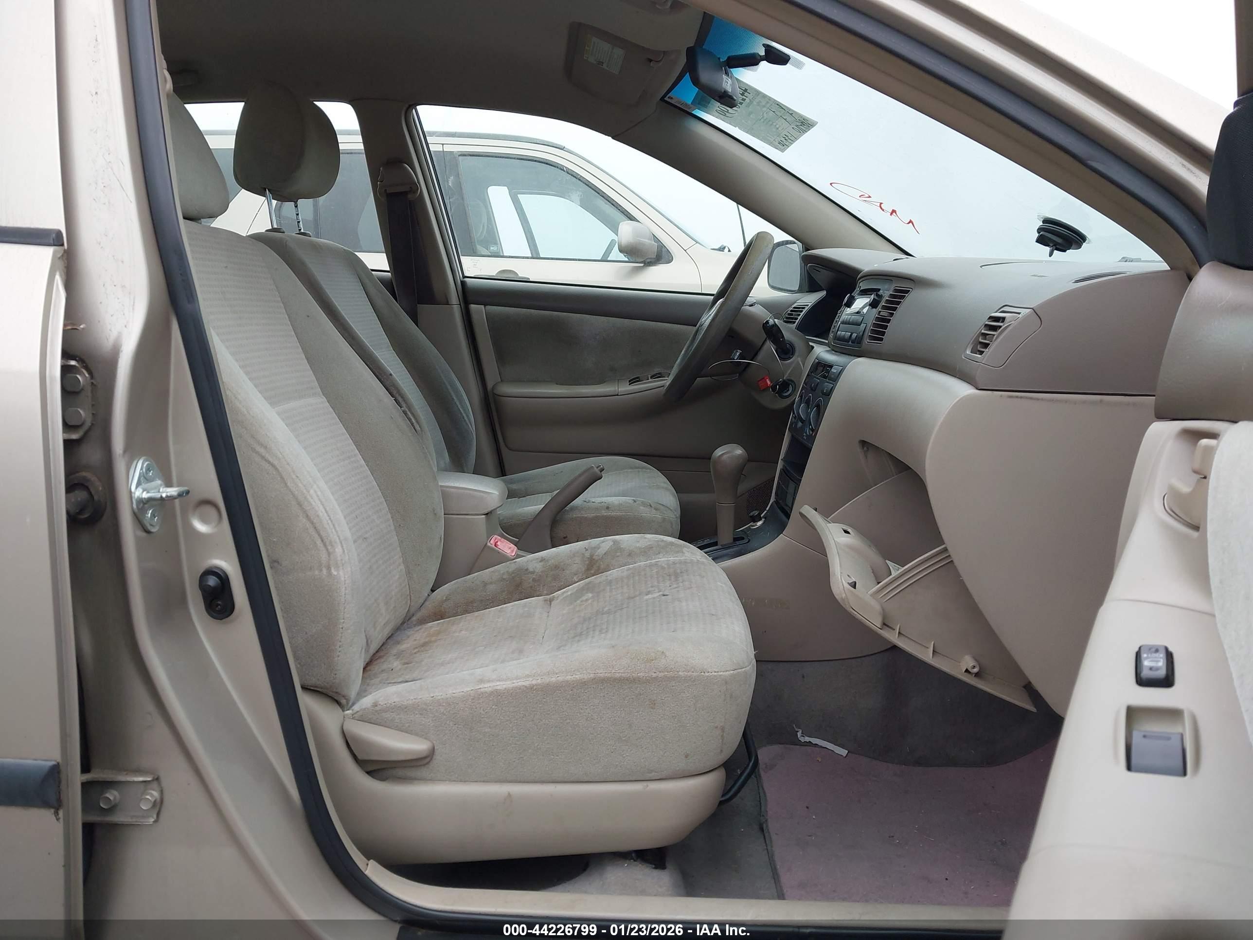 TOYOTA COROLLA image 5