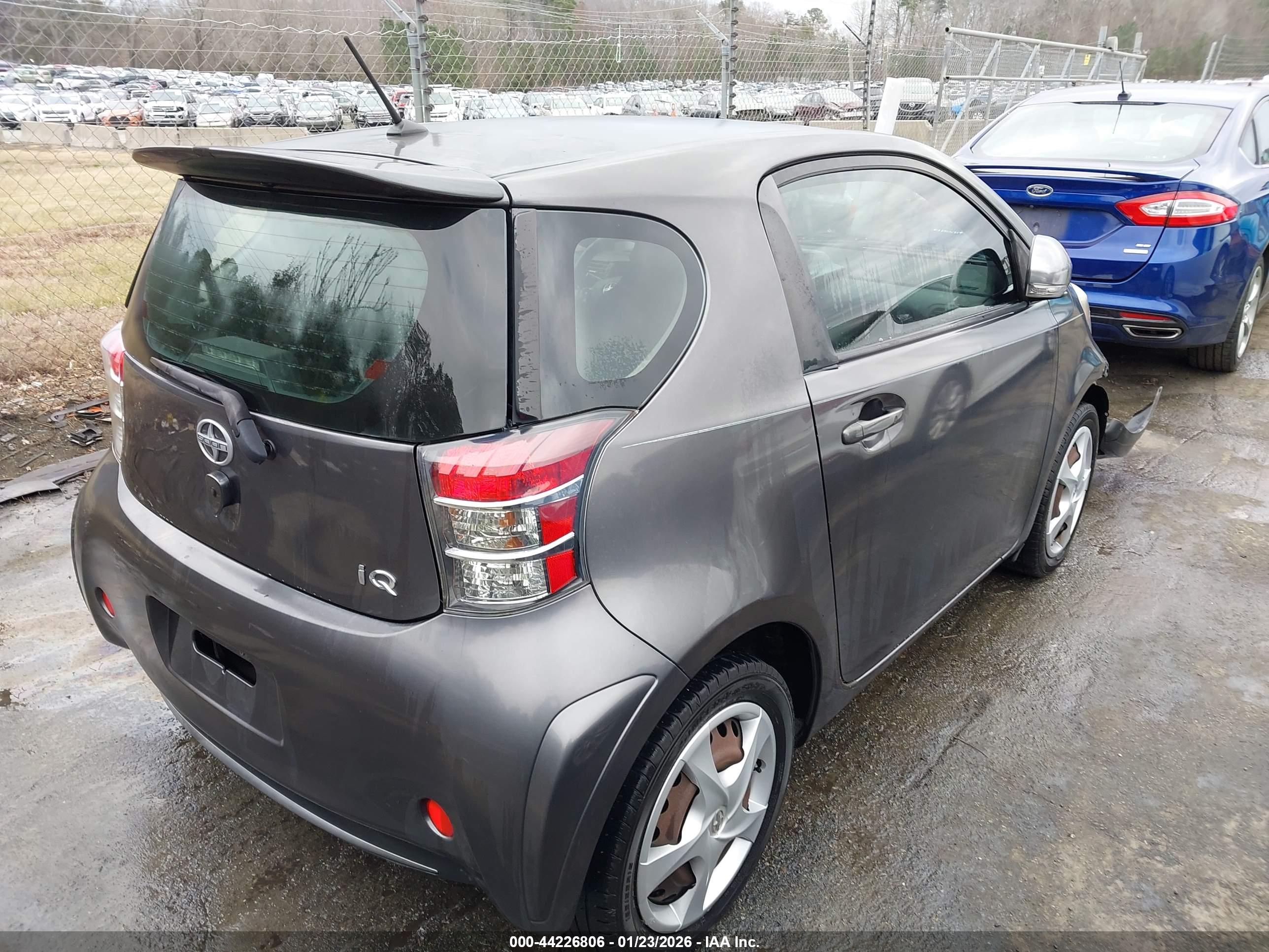 SCION IQ image 4