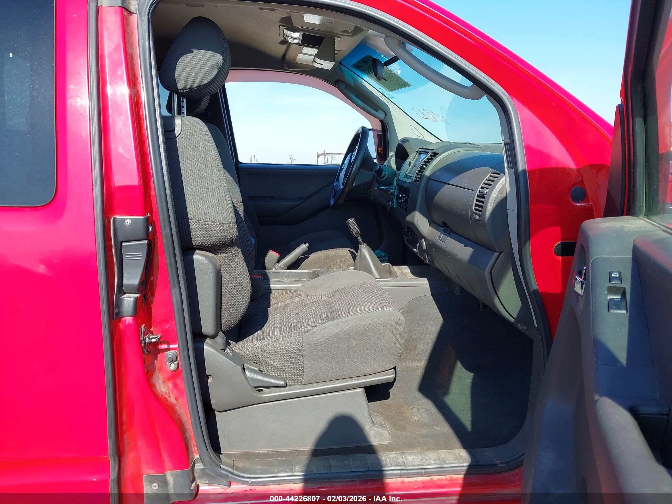 NISSAN FRONTIER image 5