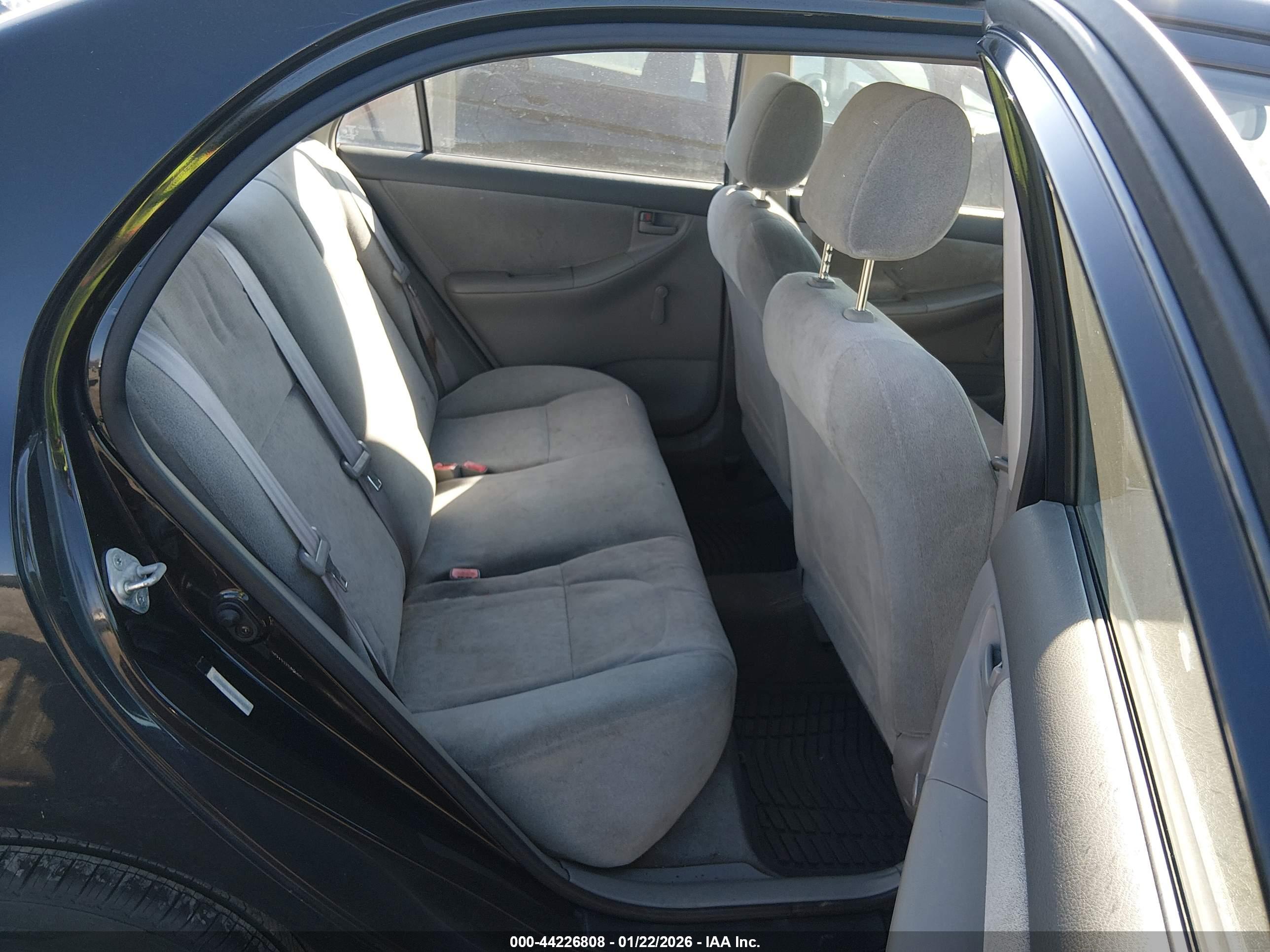 TOYOTA COROLLA image 8