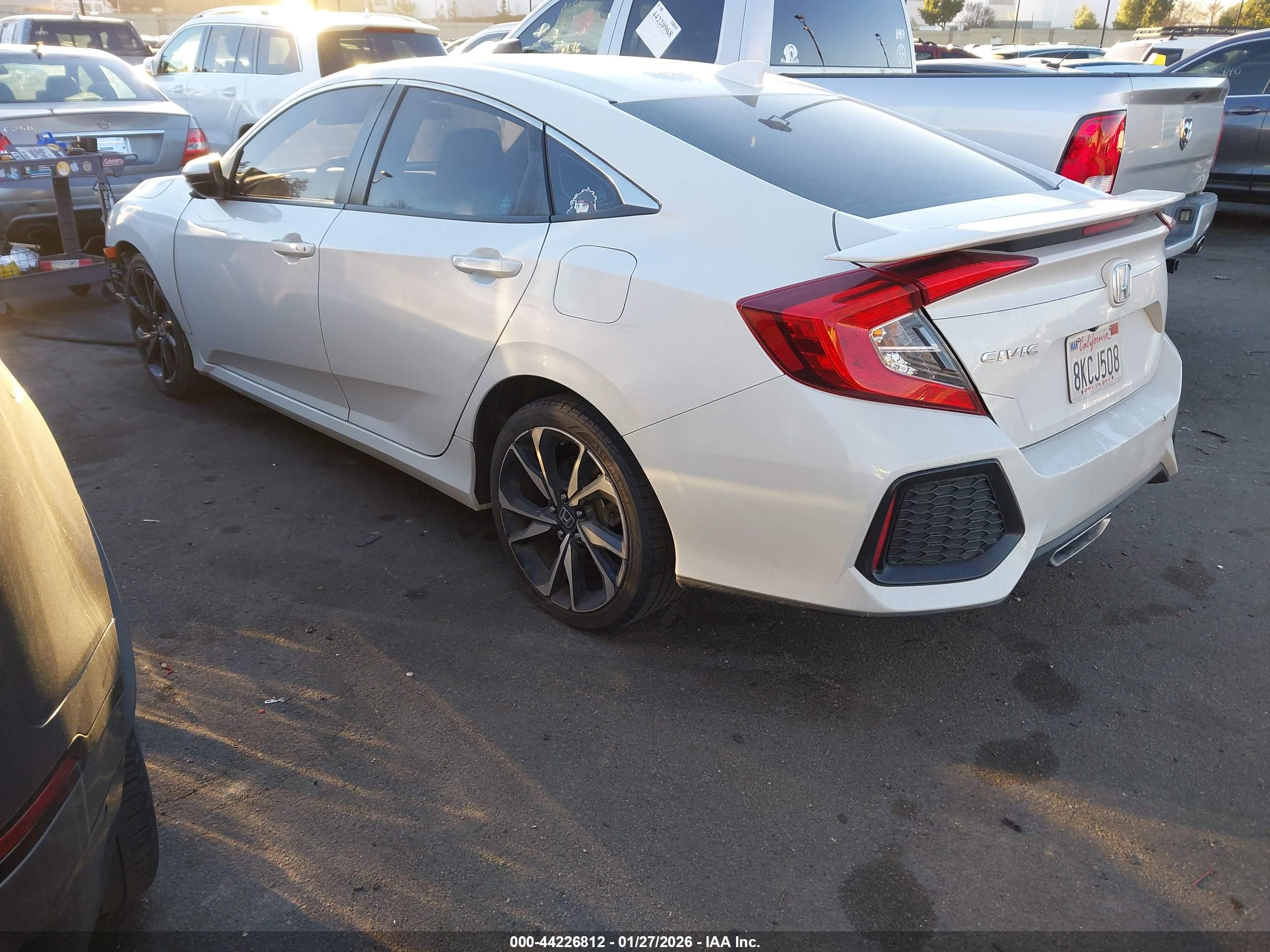 HONDA CIVIC image 3