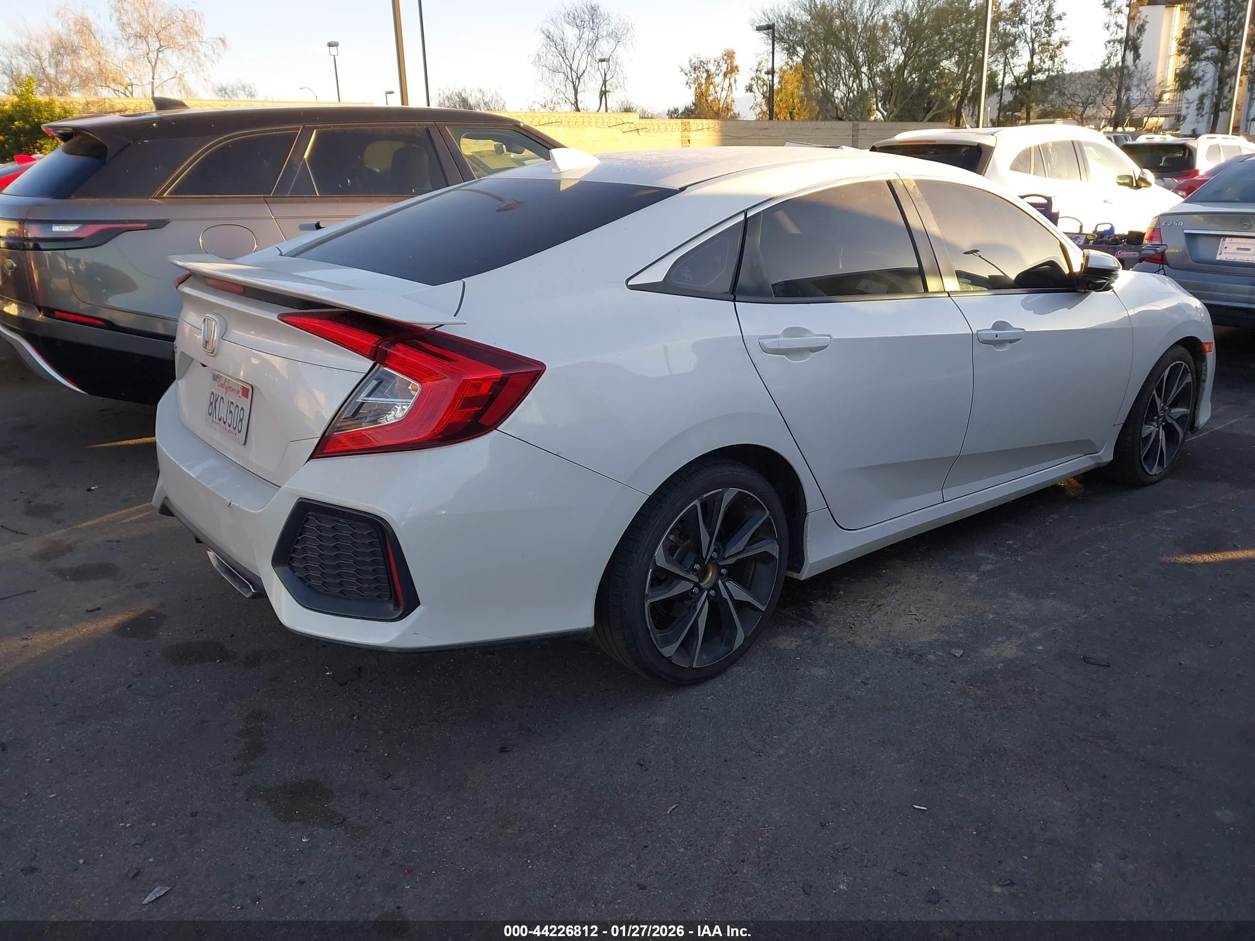 HONDA CIVIC image 4