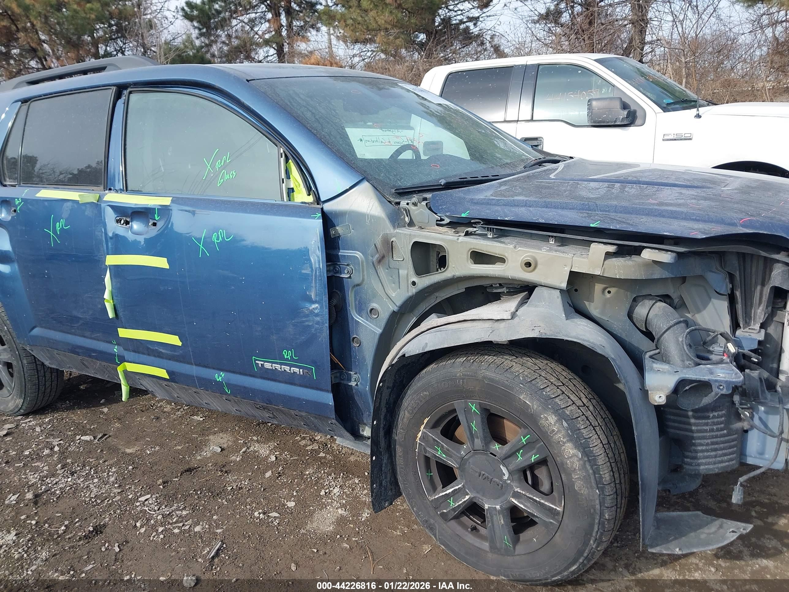 GMC TERRAIN image 6