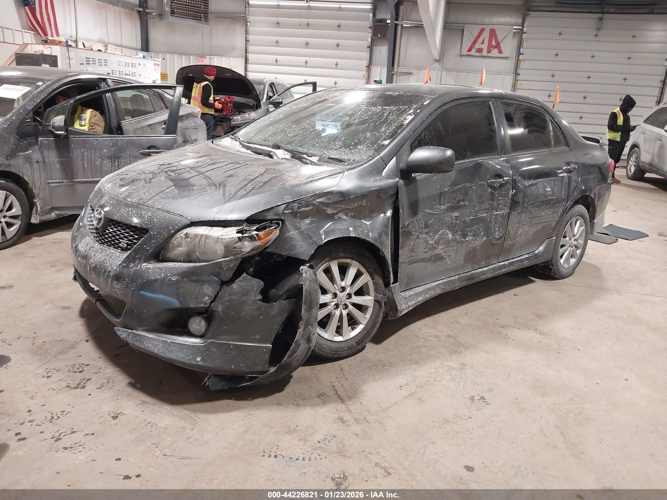 TOYOTA COROLLA image 2