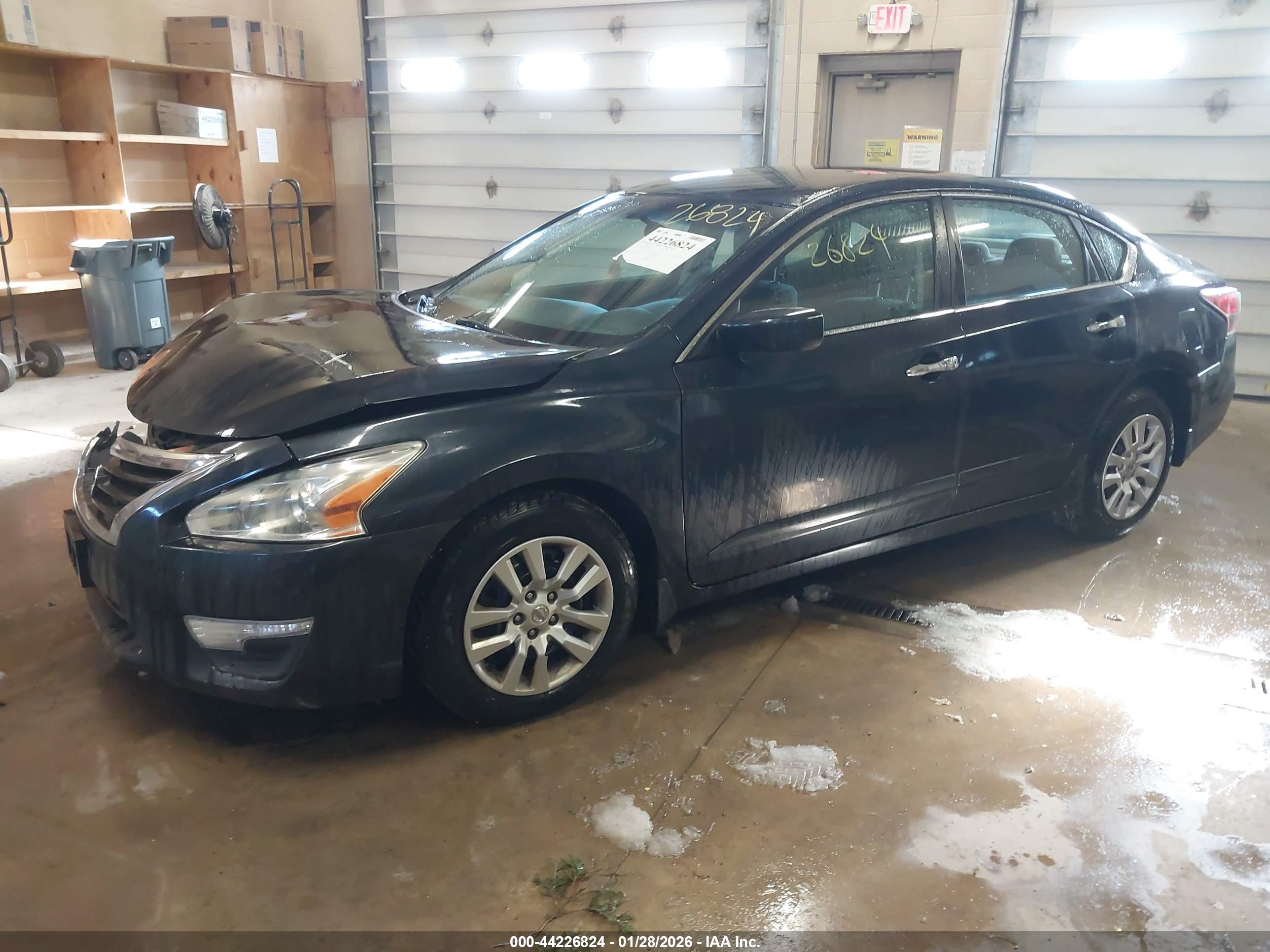 NISSAN ALTIMA image 2