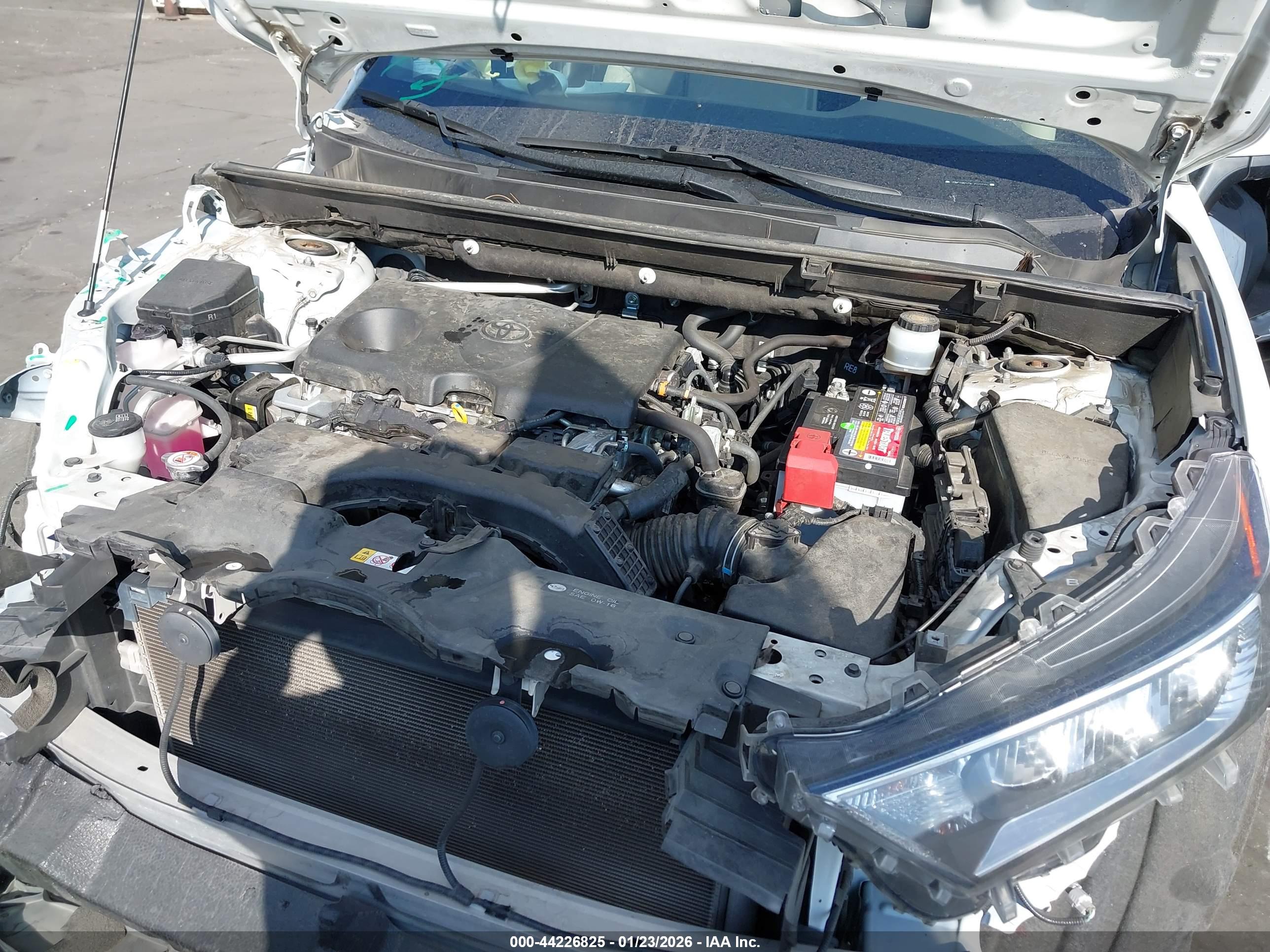 TOYOTA RAV4 image 10