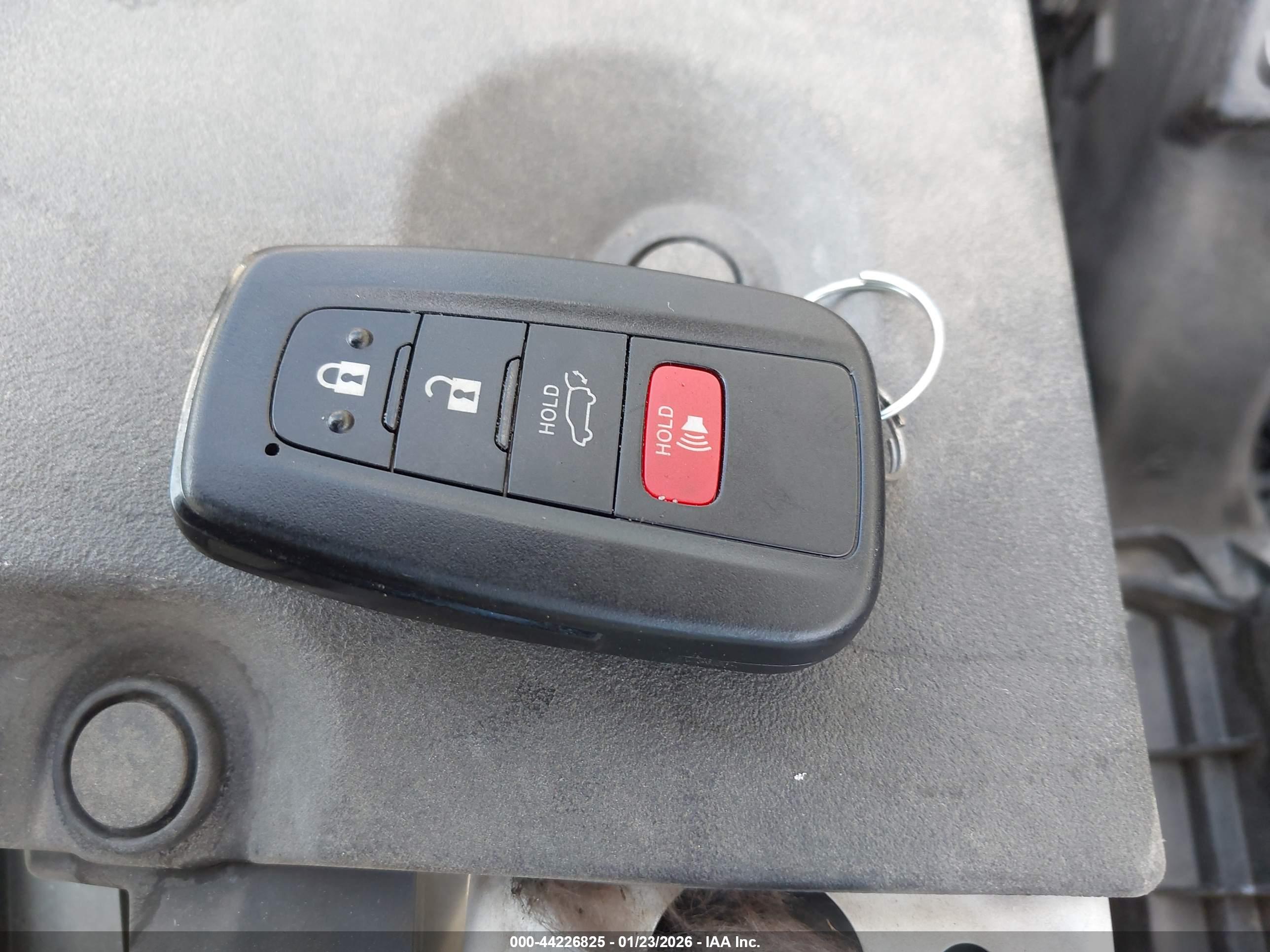 TOYOTA RAV4 image 11
