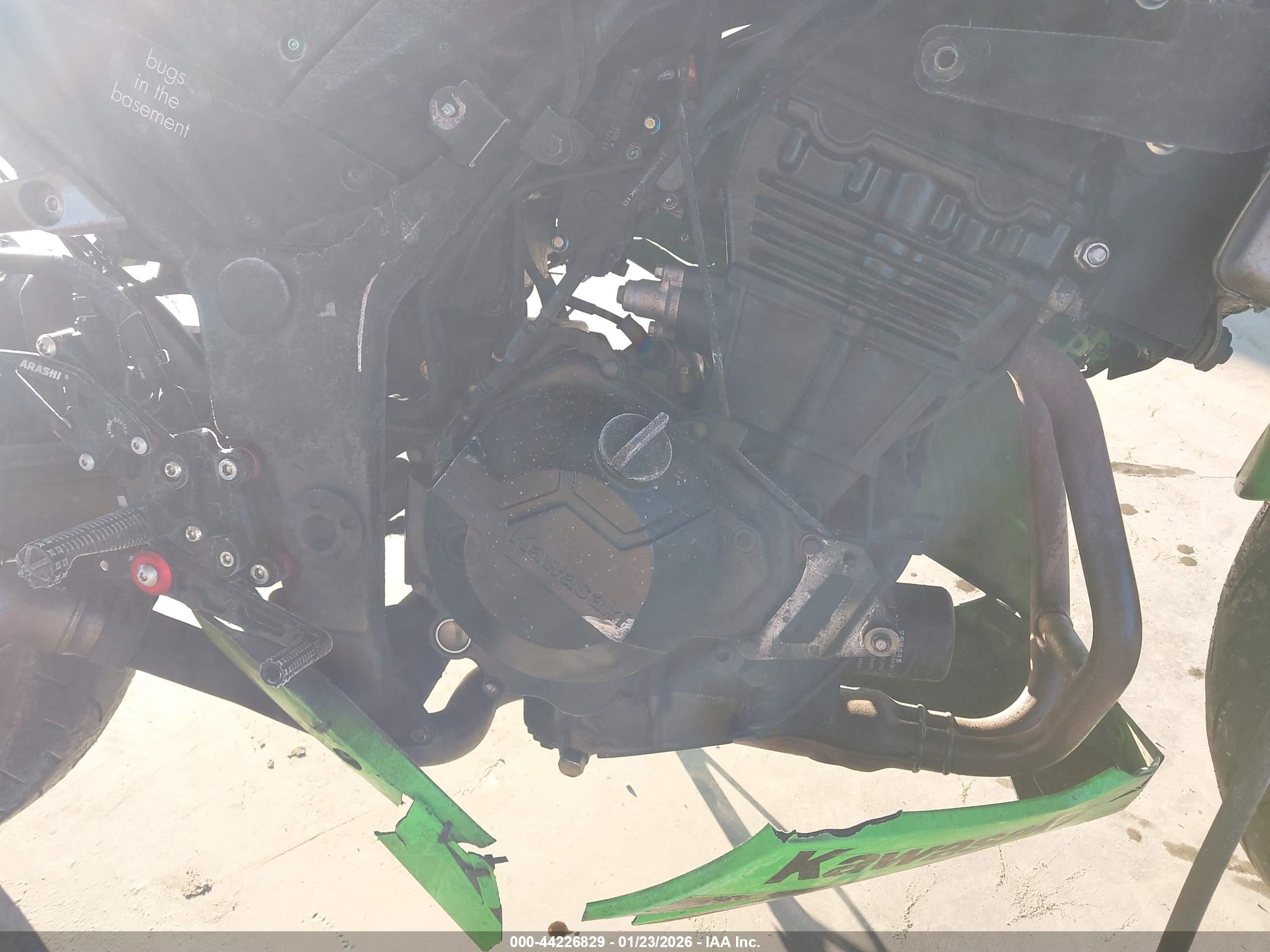KAWASAKI EX300 image 8