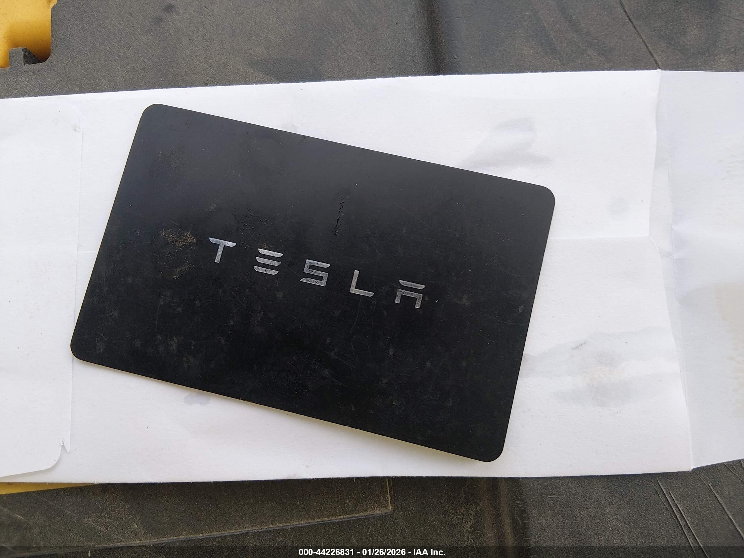 TESLA MODEL image 11