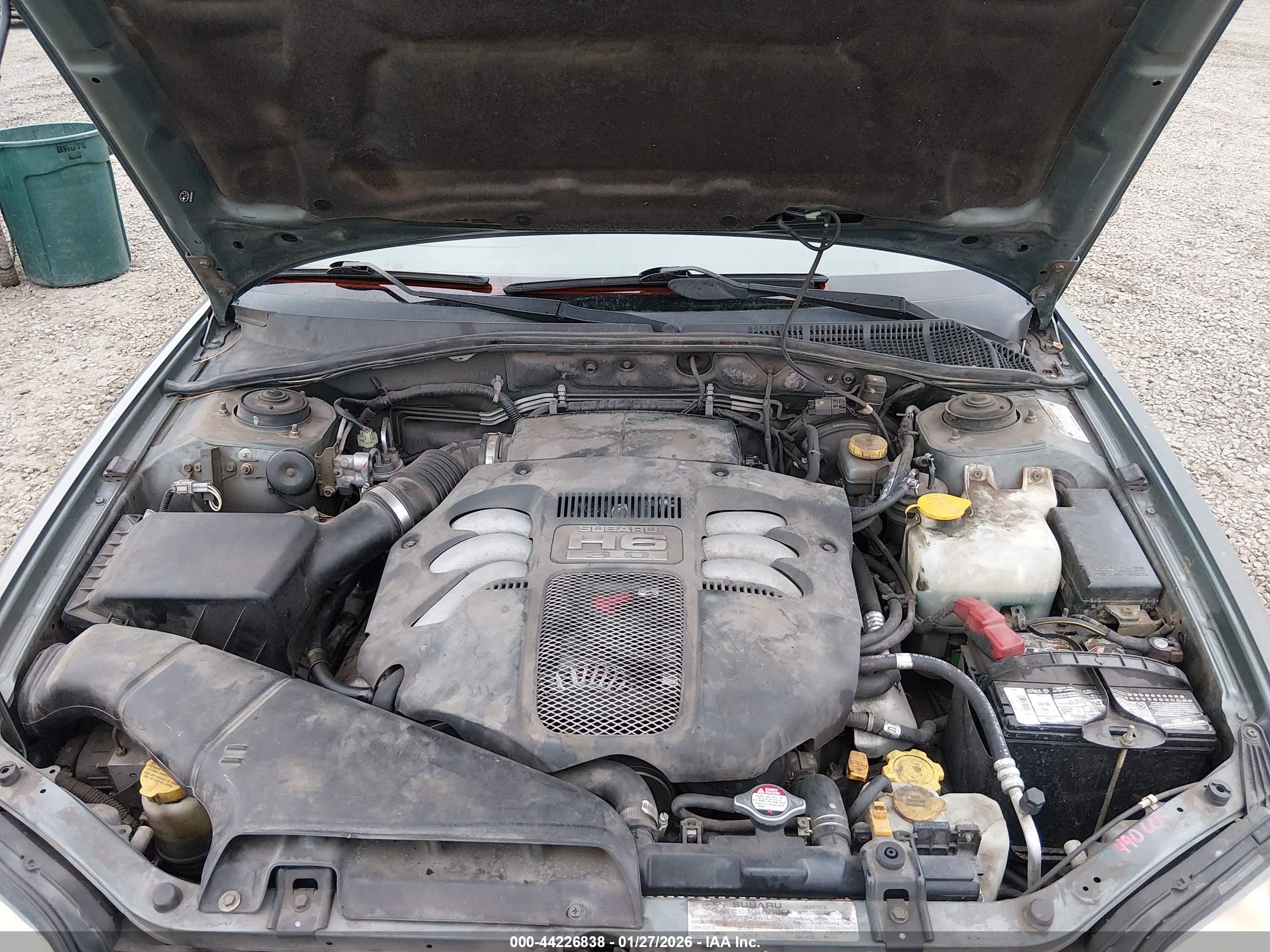 SUBARU OUTBACK image 10