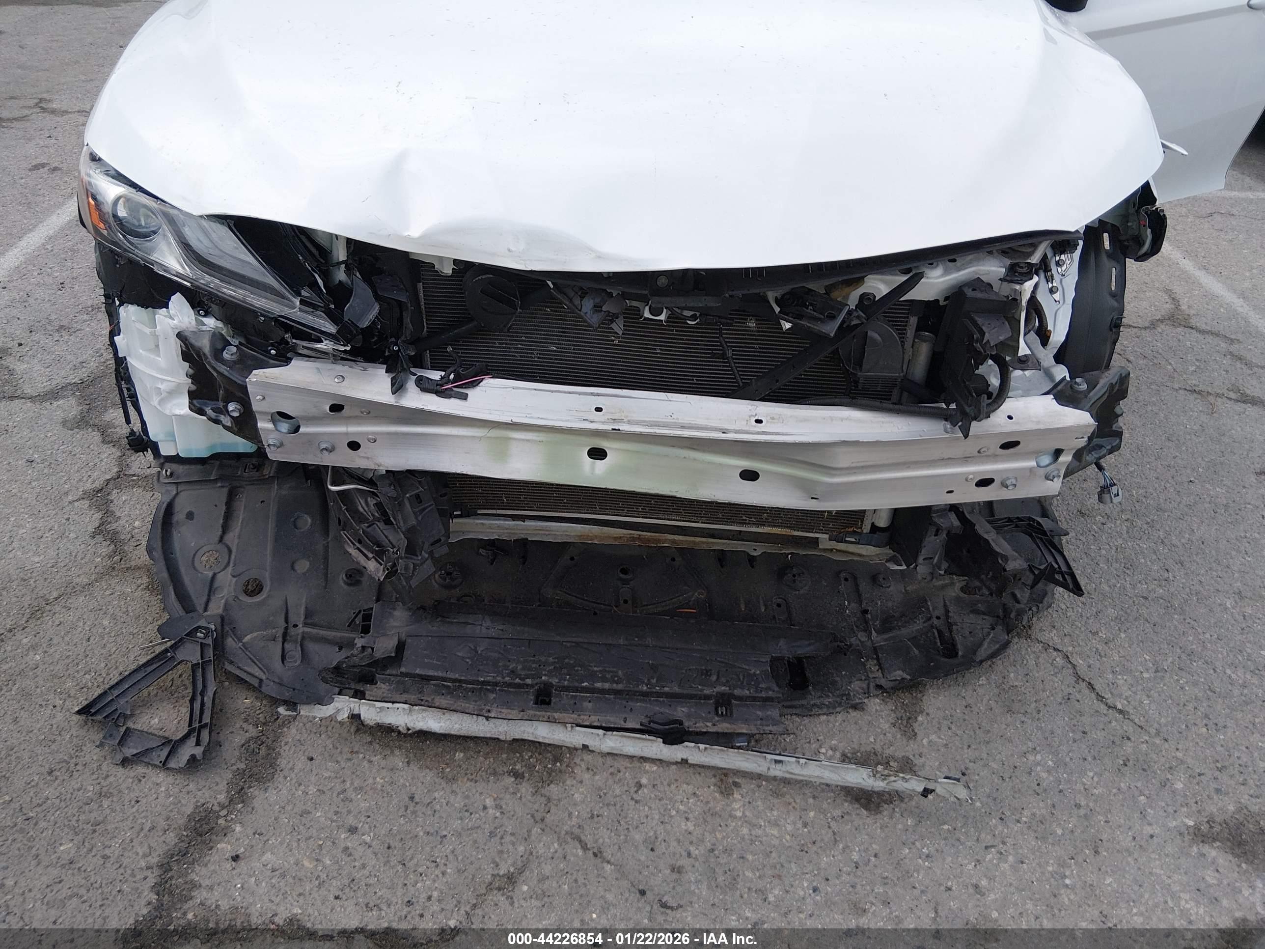 TOYOTA CAMRY image 6