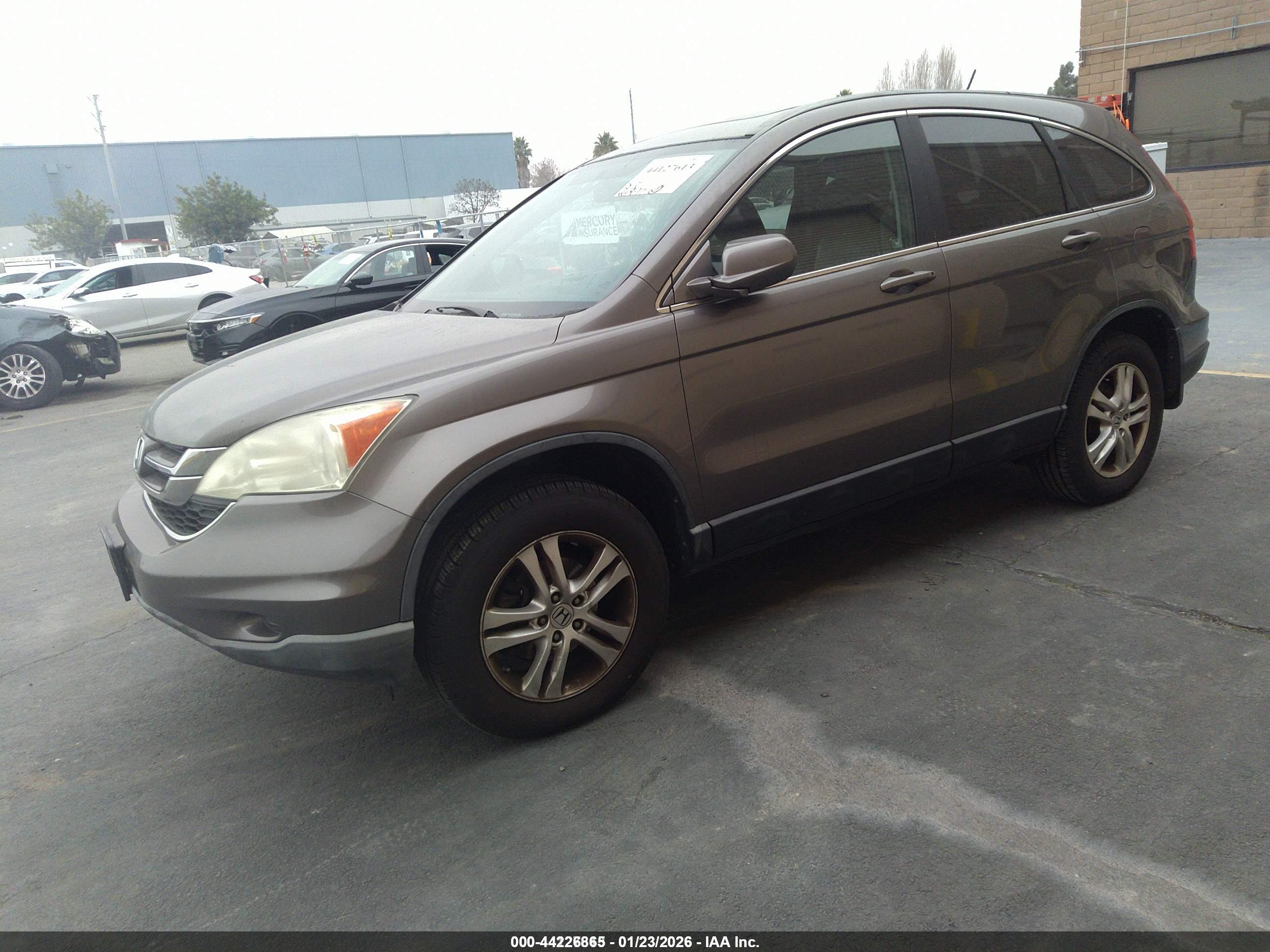 HONDA CR-V image 2