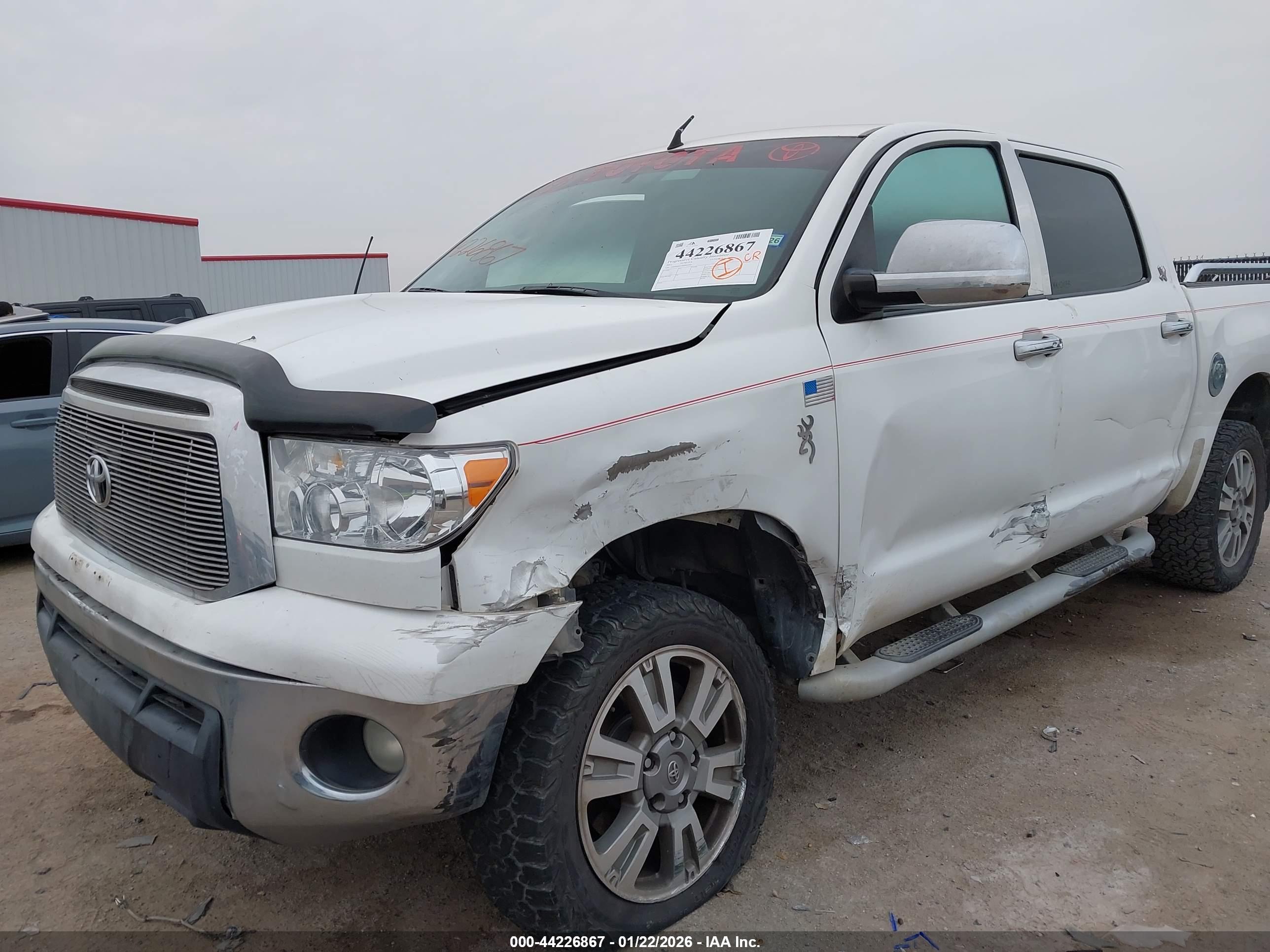 TOYOTA TUNDRA image 6