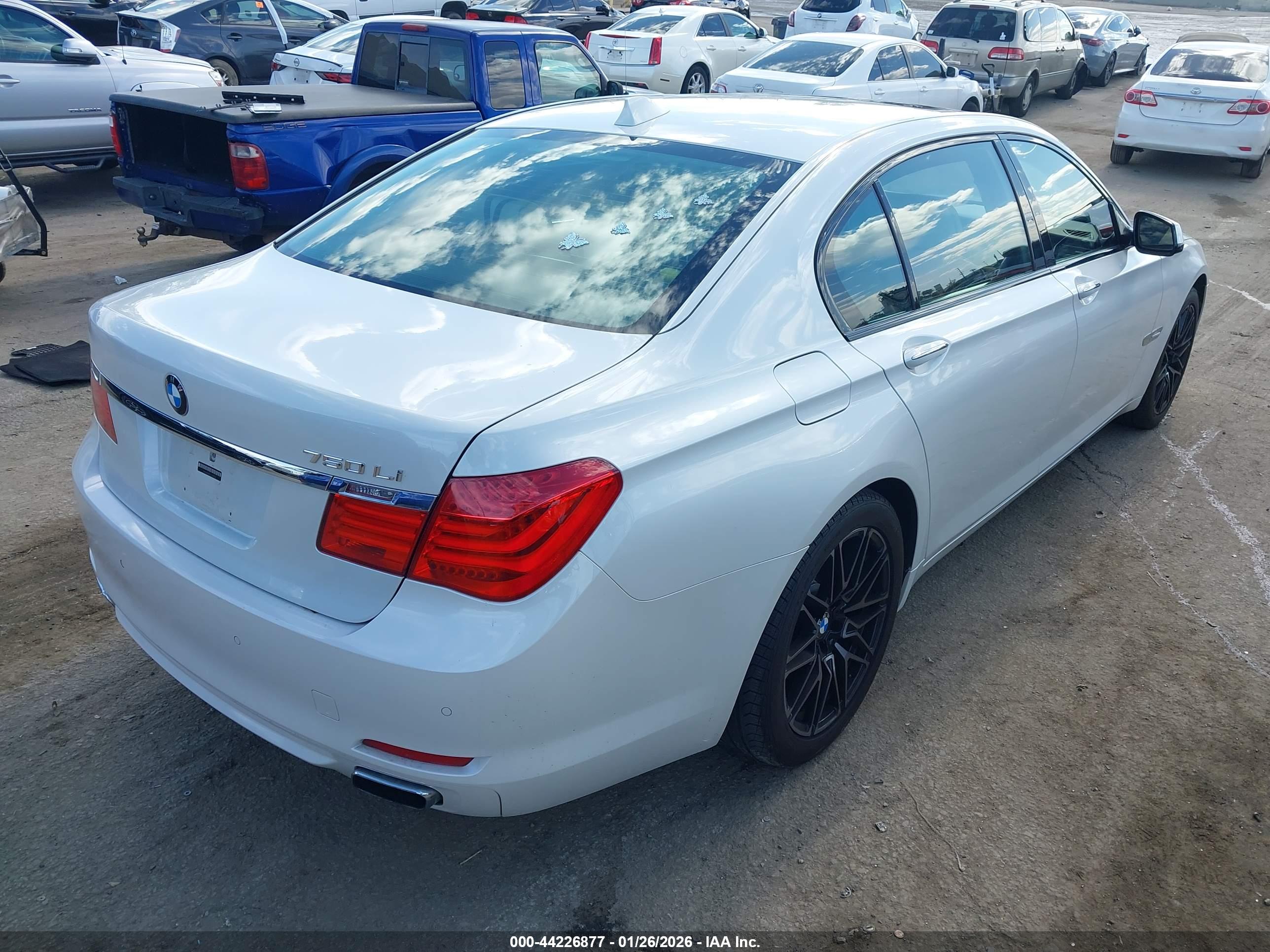 BMW 750LI image 4