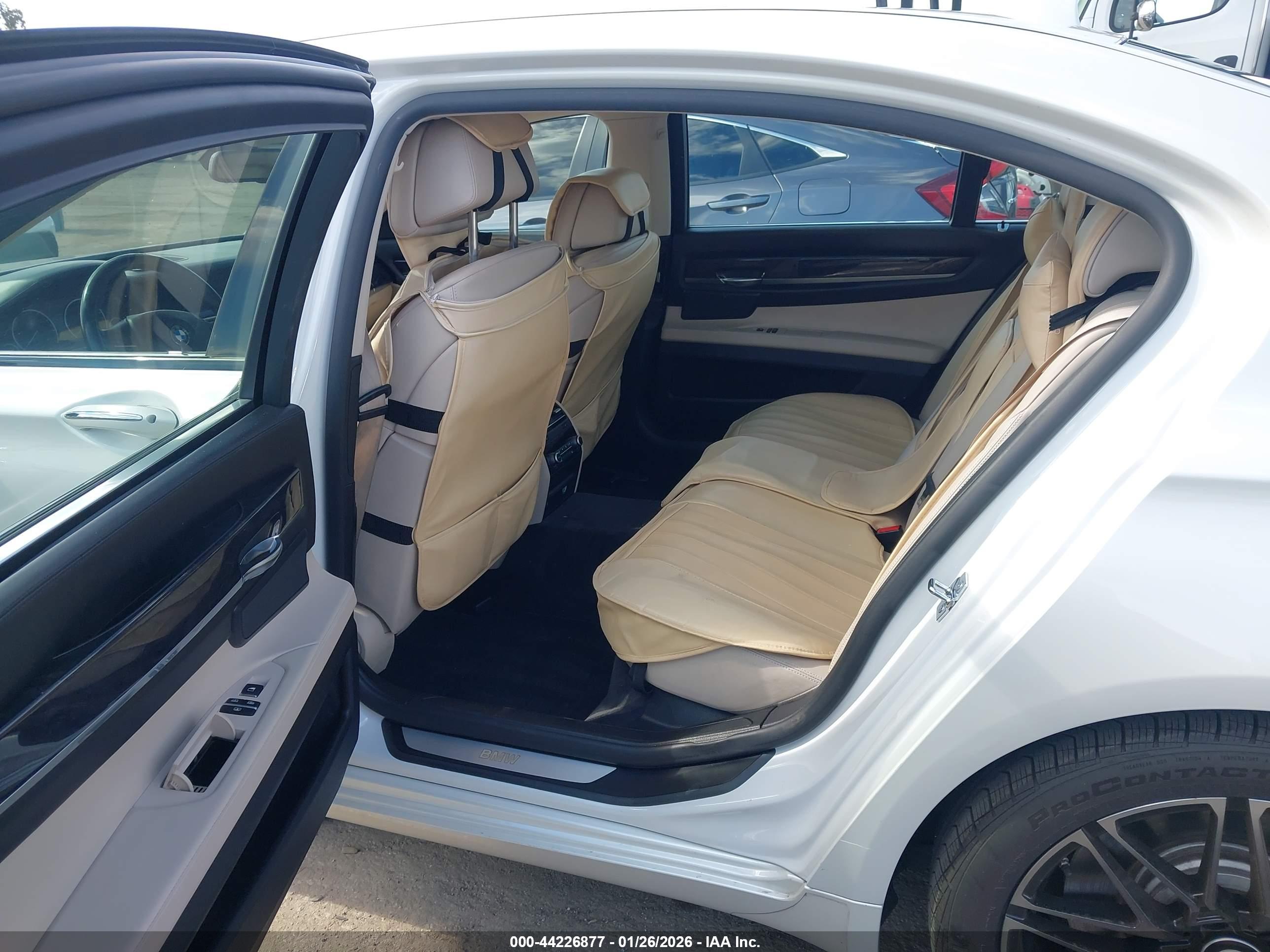 BMW 750LI image 8
