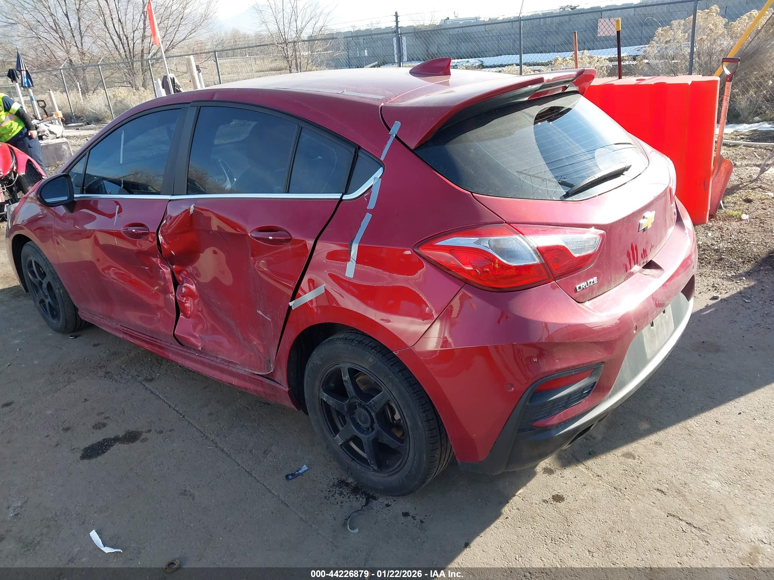 CHEVROLET CRUZE image 3
