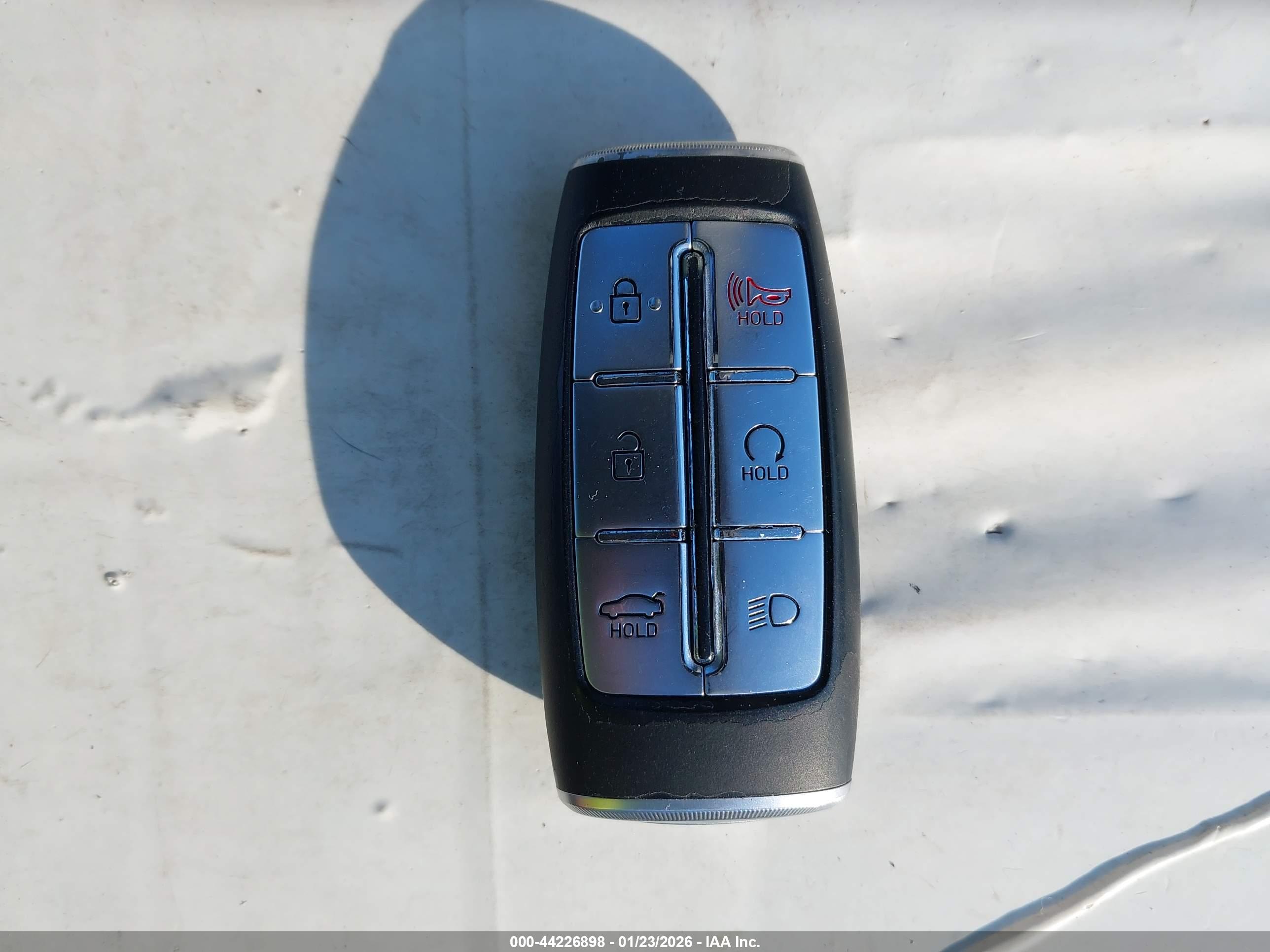 GENESIS G70 image 11