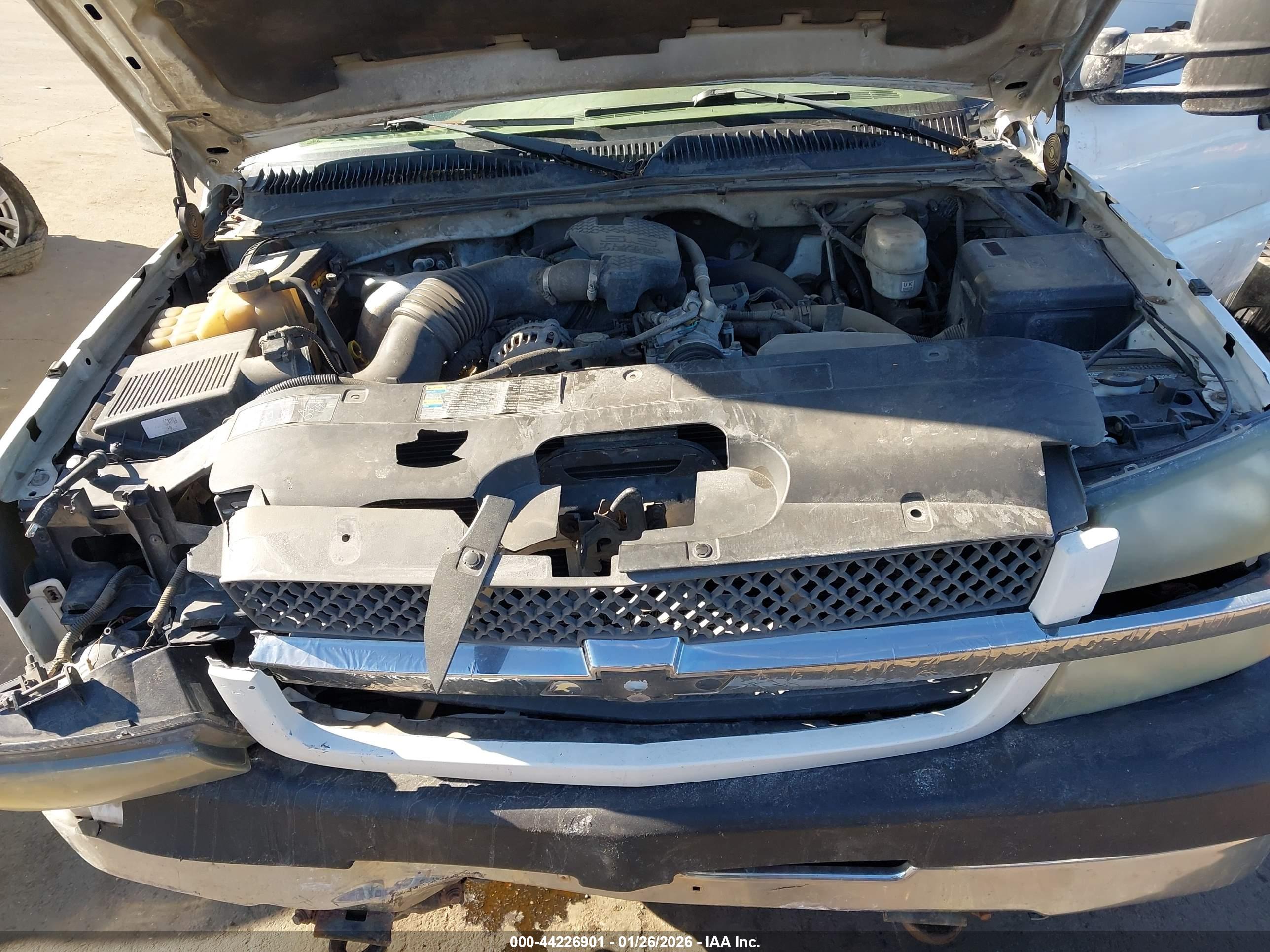 CHEVROLET SILVERADO image 10