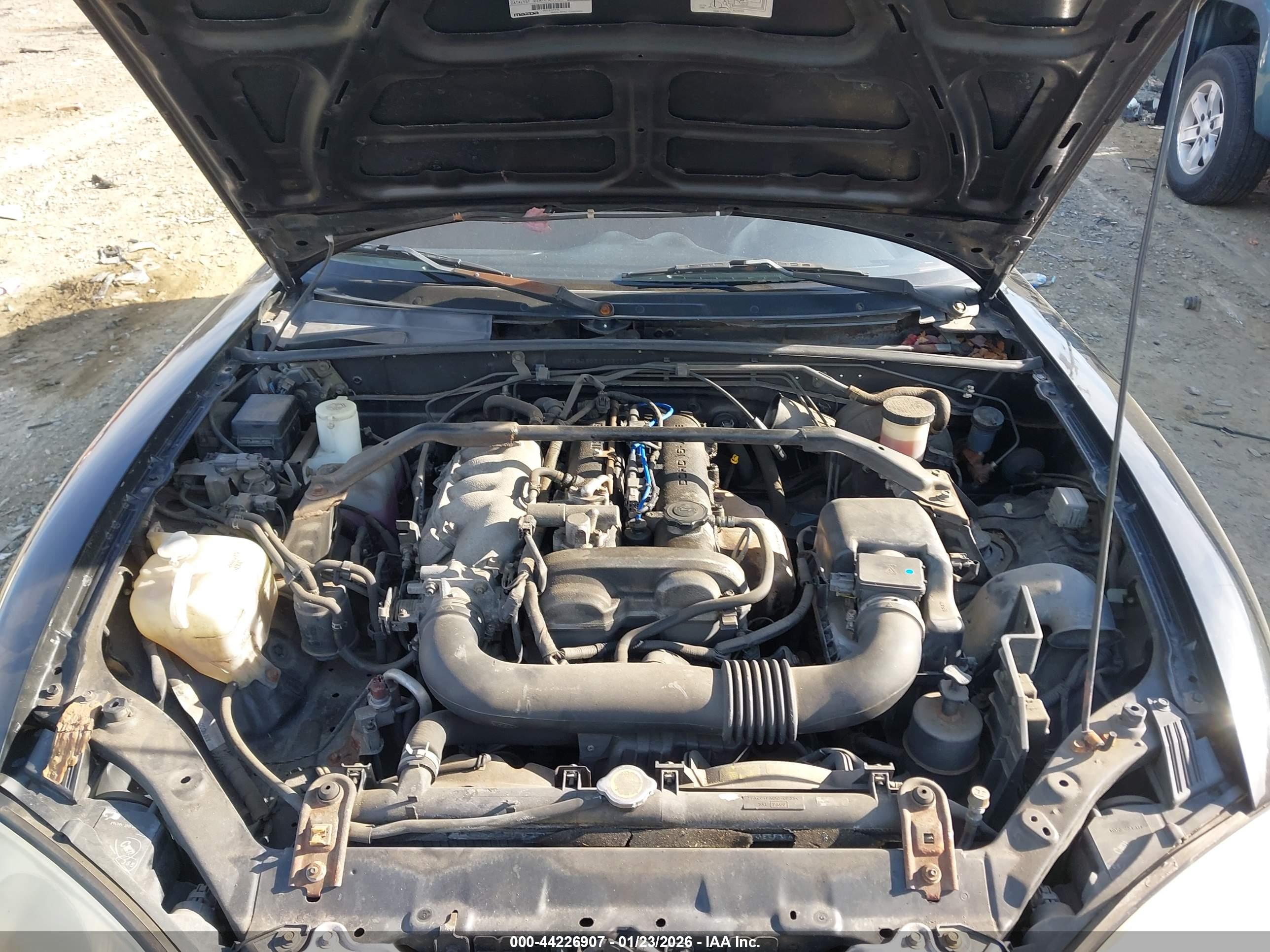 MAZDA MX-5 image 10