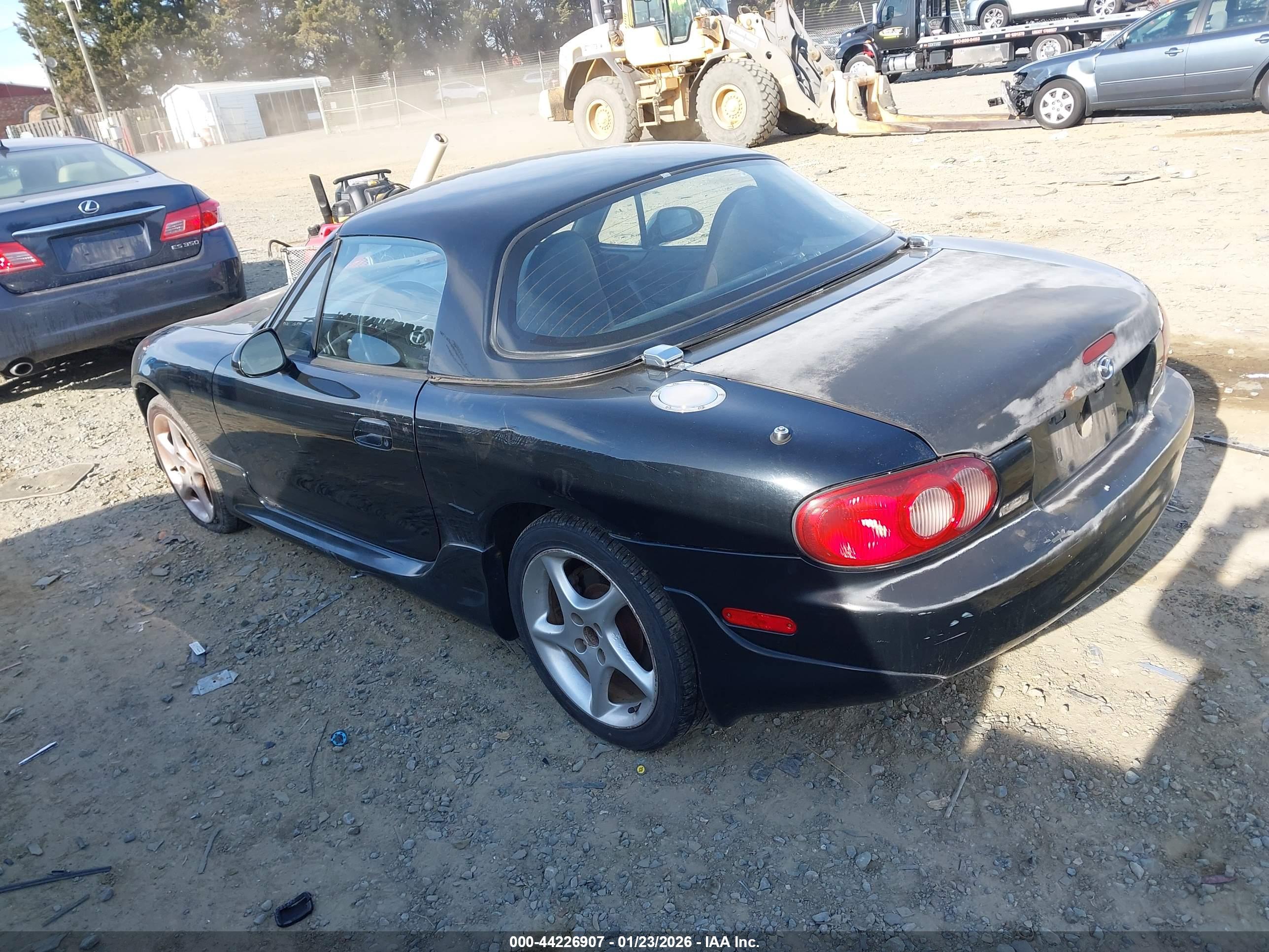 MAZDA MX-5 image 3