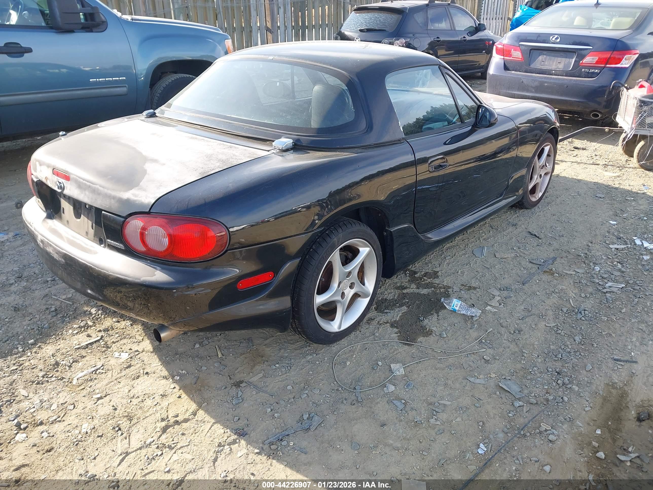 MAZDA MX-5 image 4