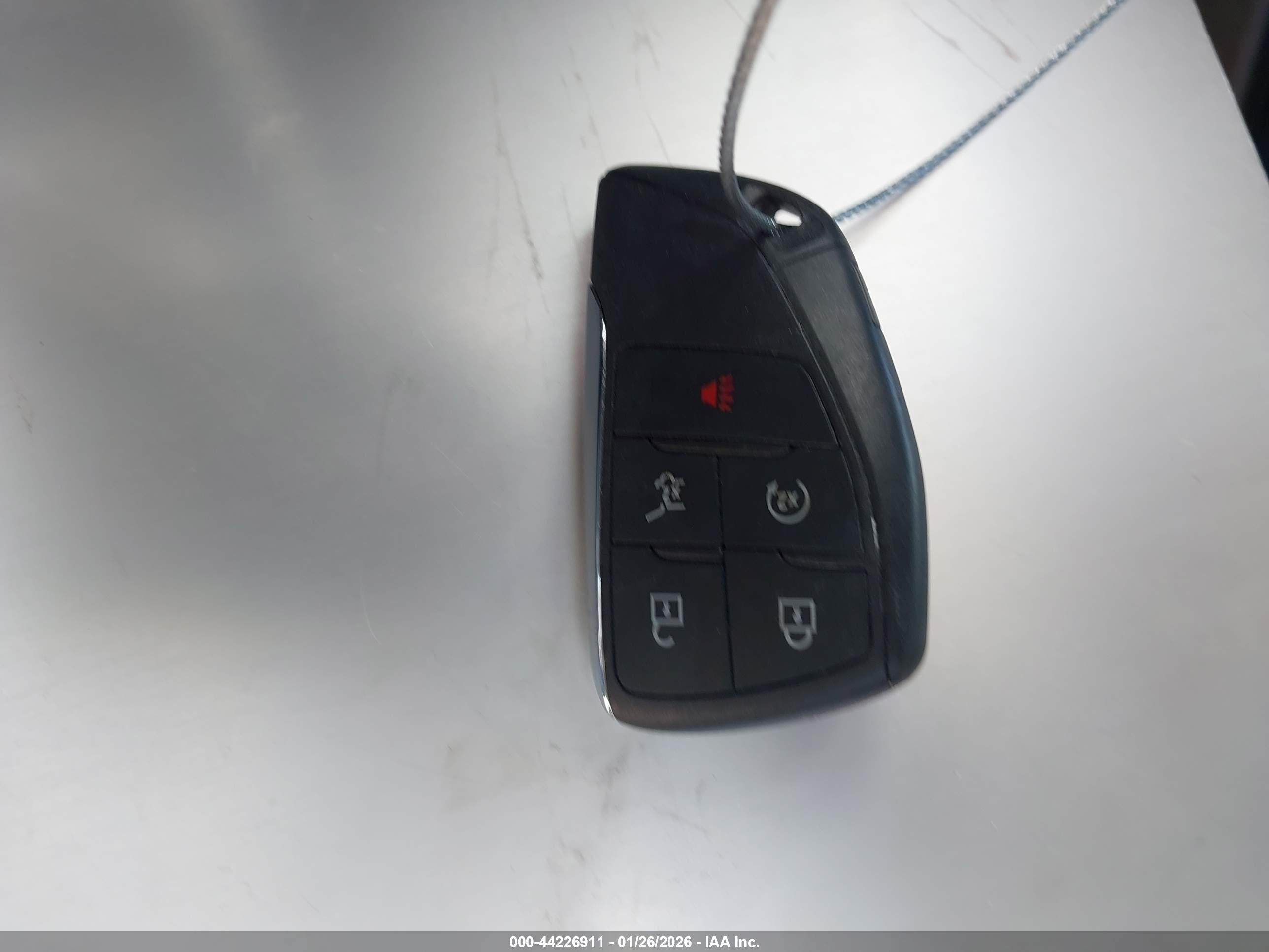 CHEVROLET TRAVERSE image 11