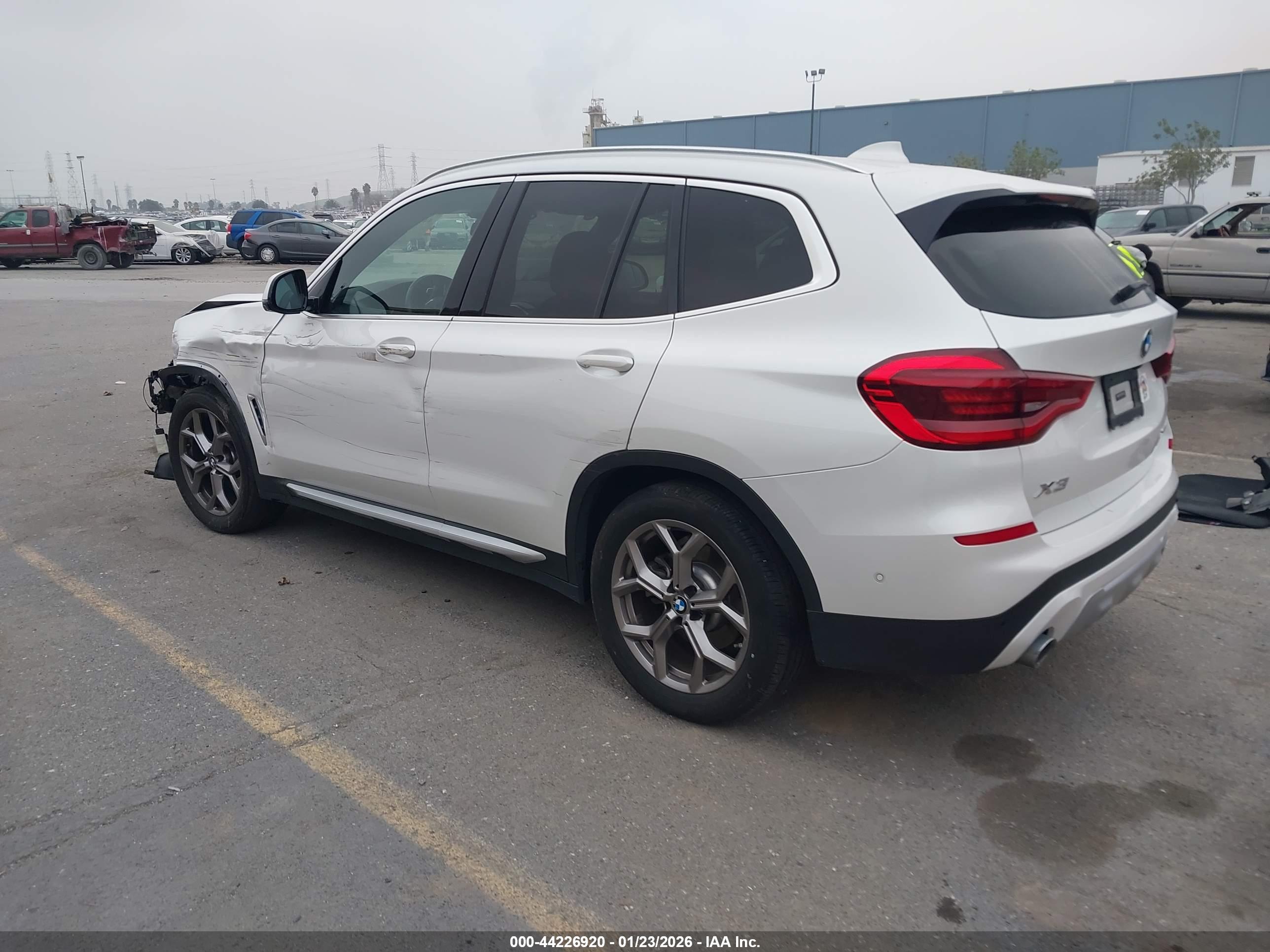 BMW X3 image 3
