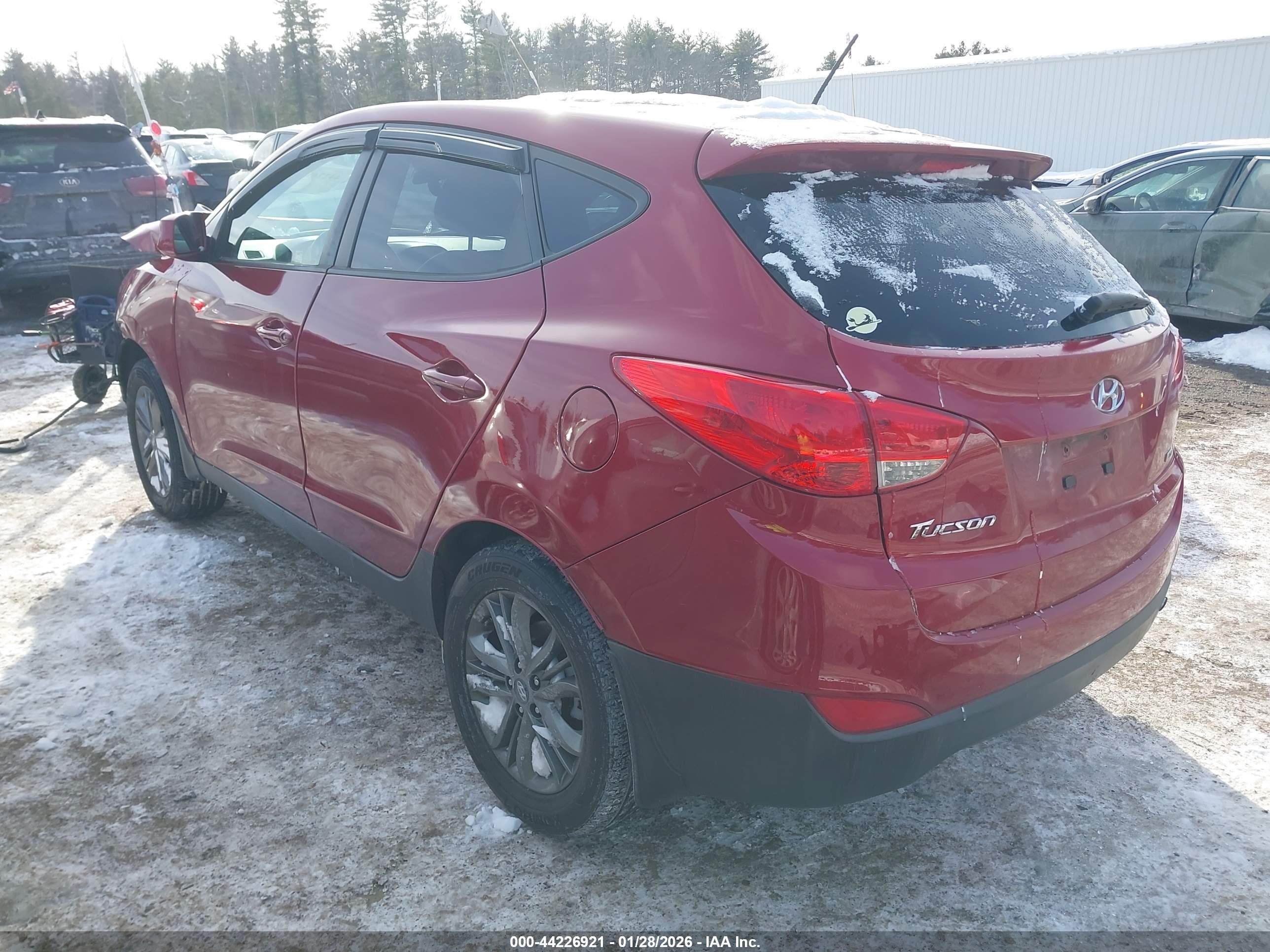 HYUNDAI TUCSON image 3