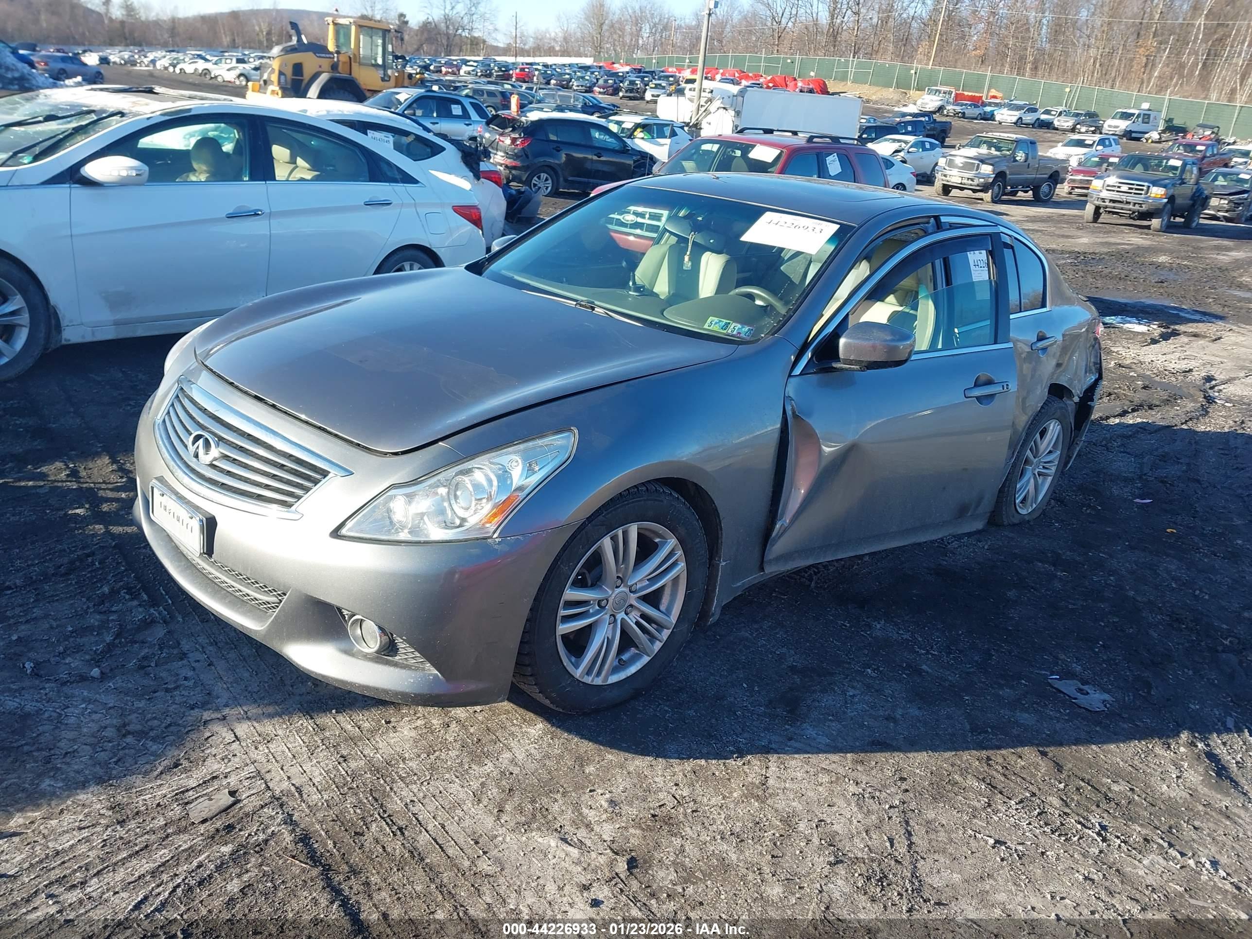 INFINITI G37X image 2