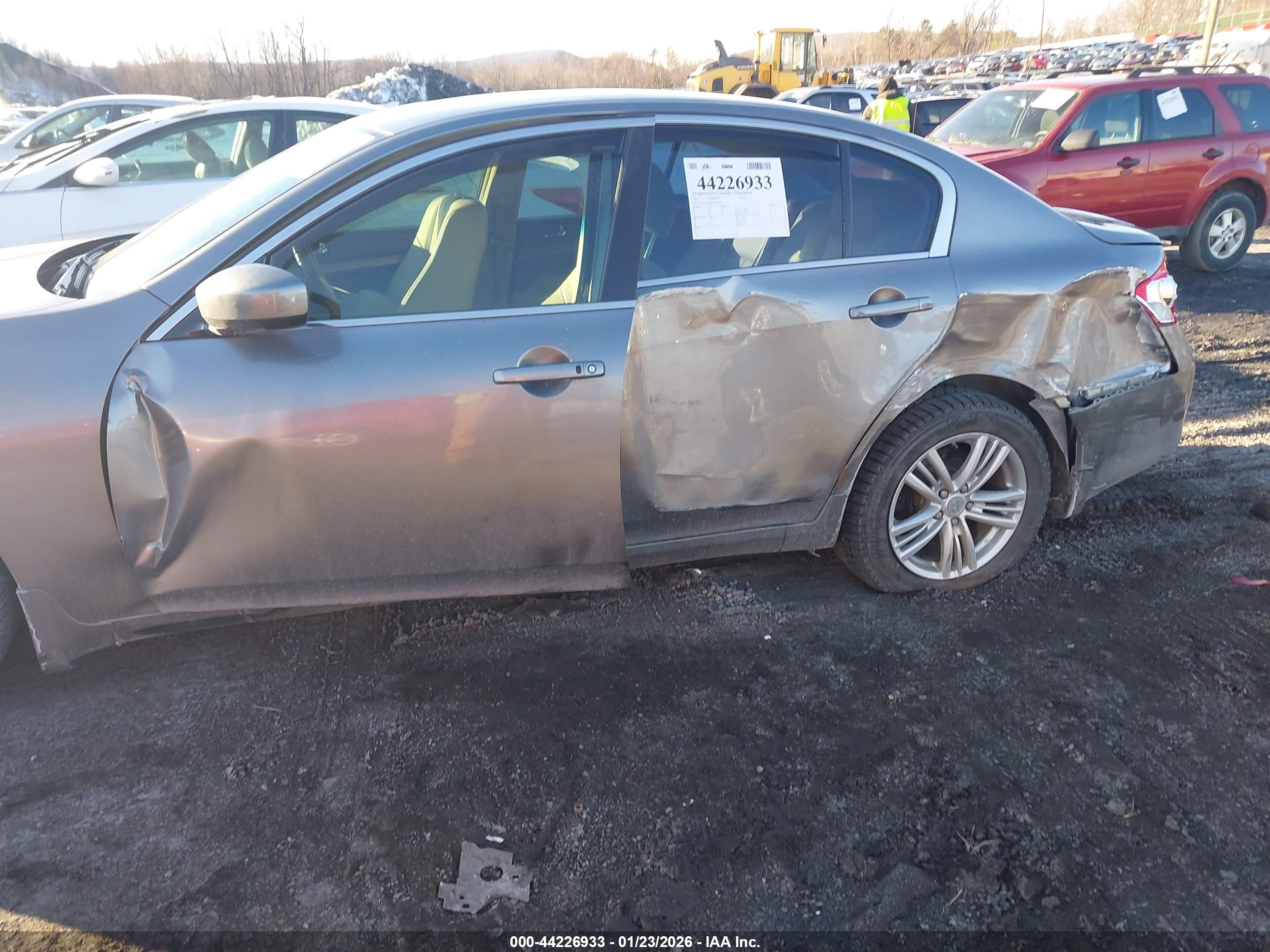 INFINITI G37X image 6